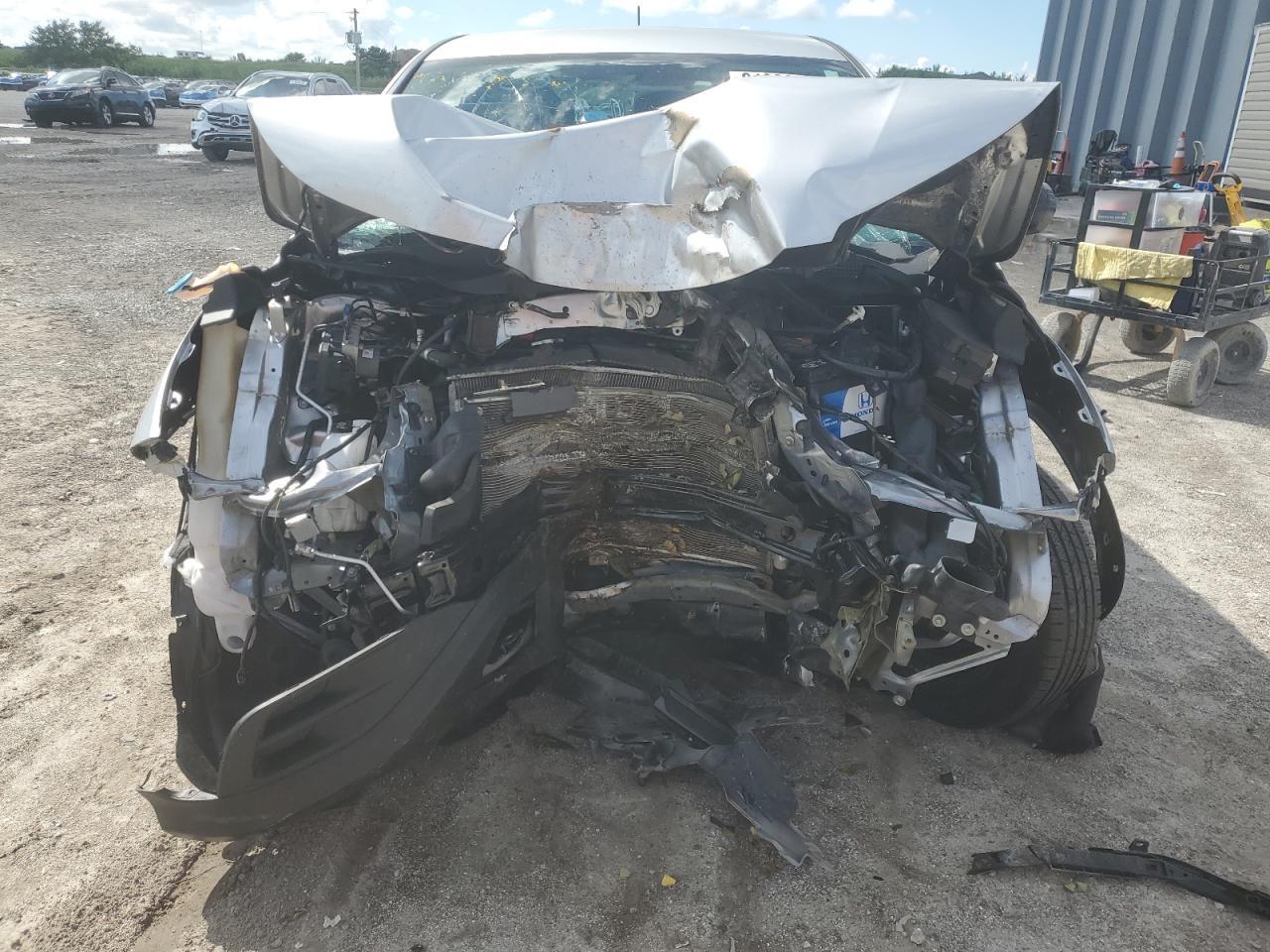 2013 Honda Cr-V Lx - Image 5