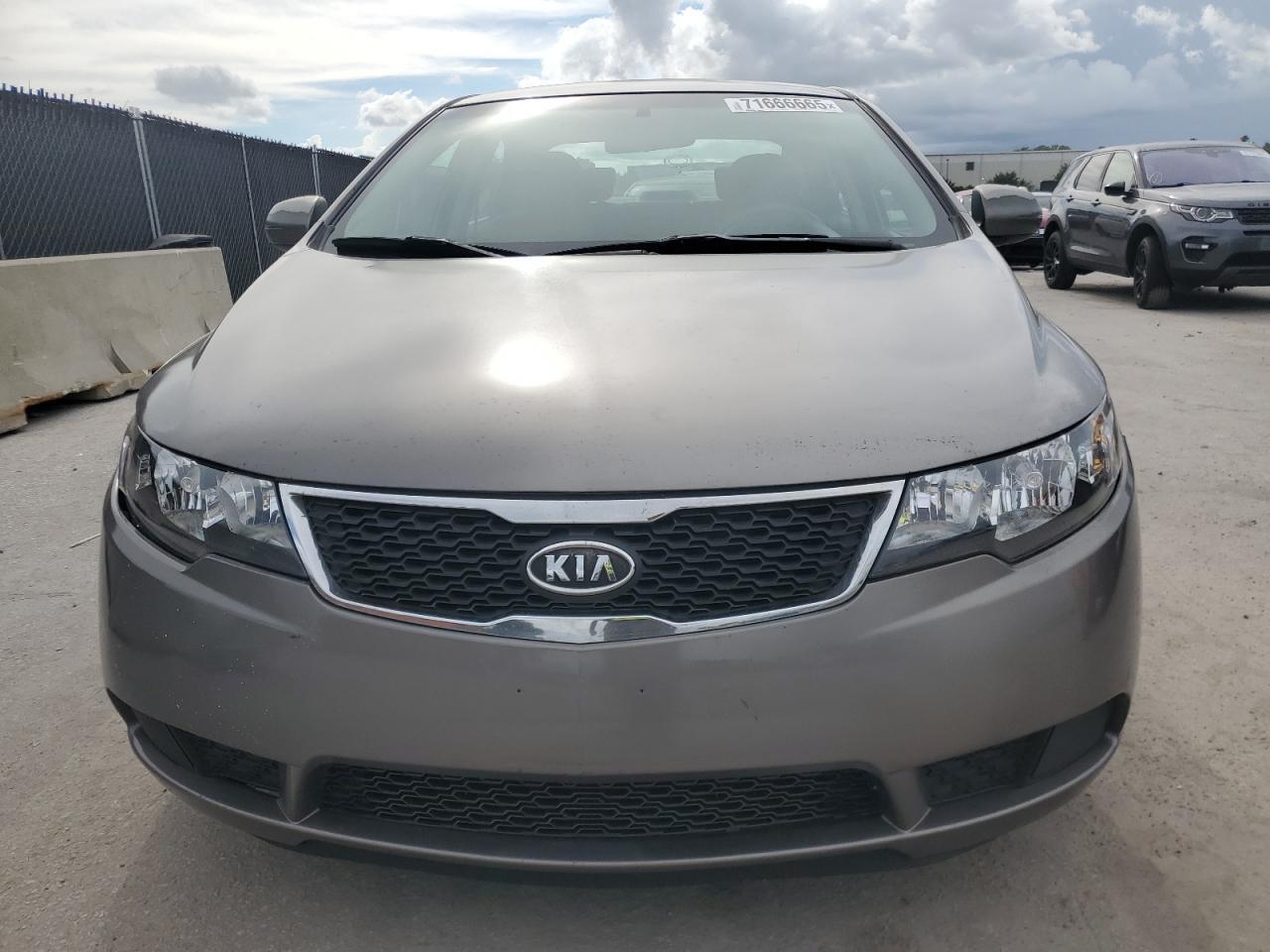 2013 Kia Forte Ex - Image 5