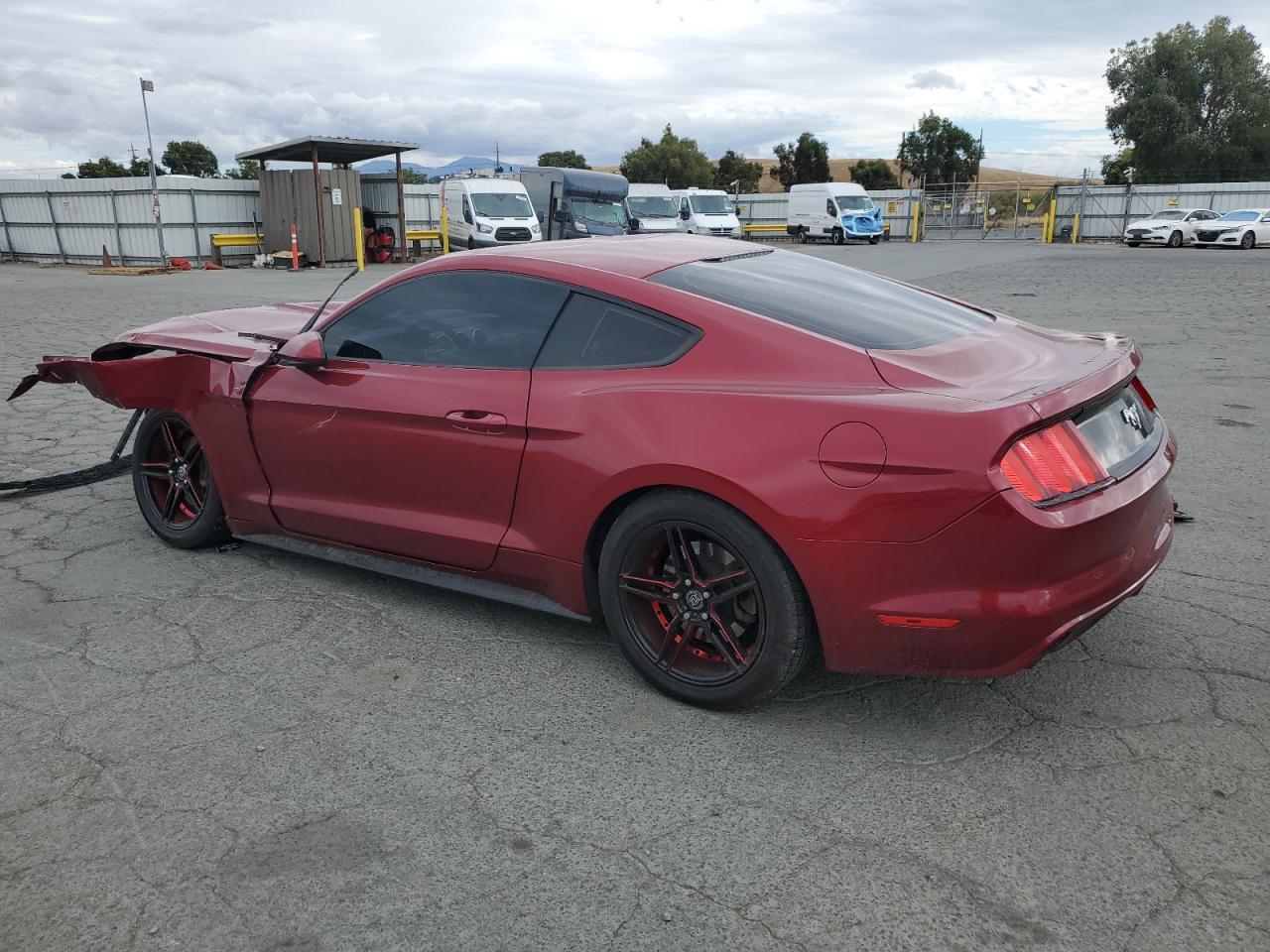 2017 Ford Mustang - Фото 2