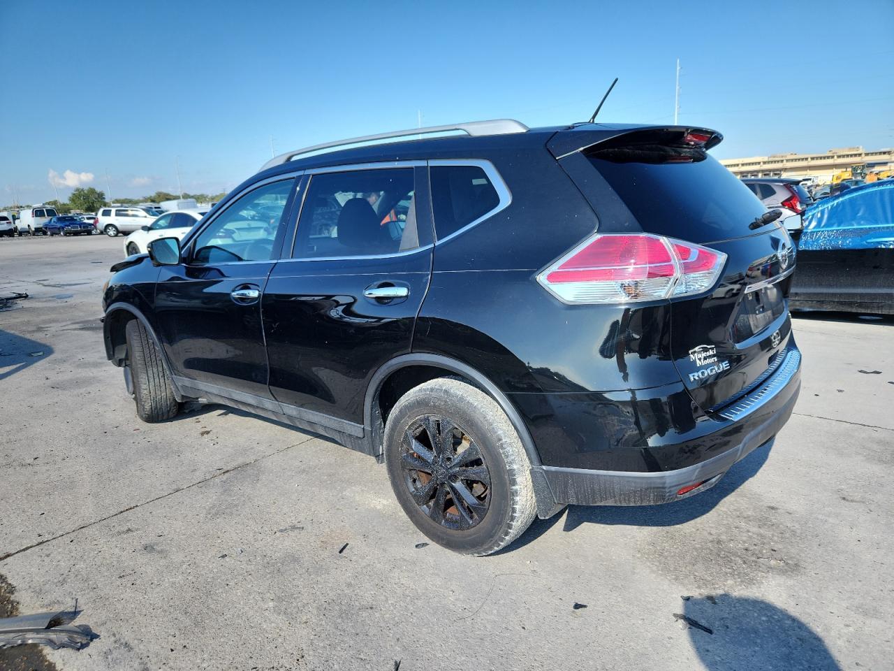 2016 Nissan Rogue S - Фото 2