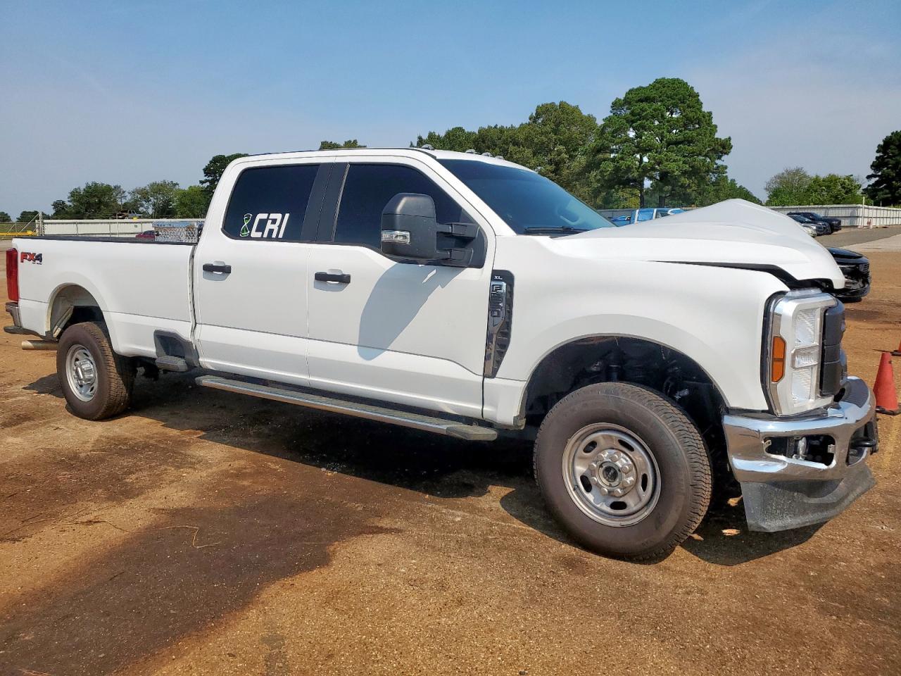 2025 Ford F250 Super Duty - Фото 4