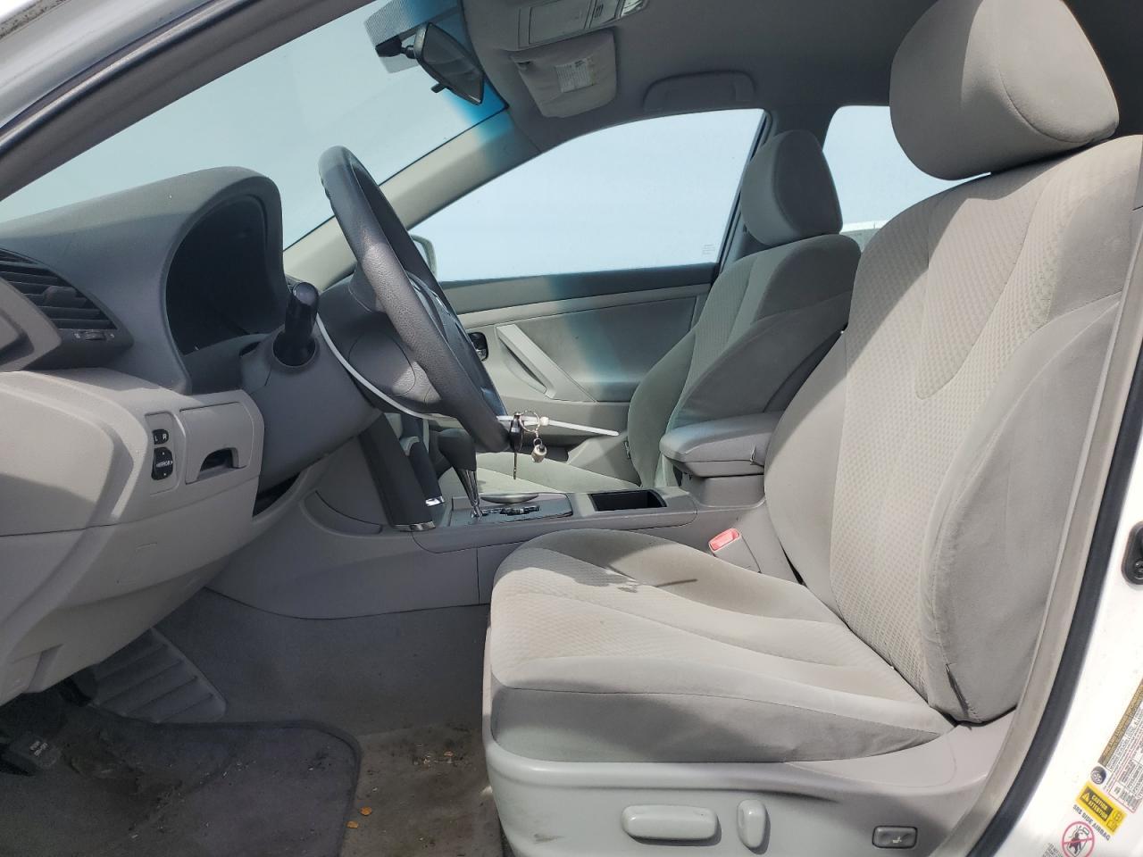 2009 Toyota Camry Base - Image 7