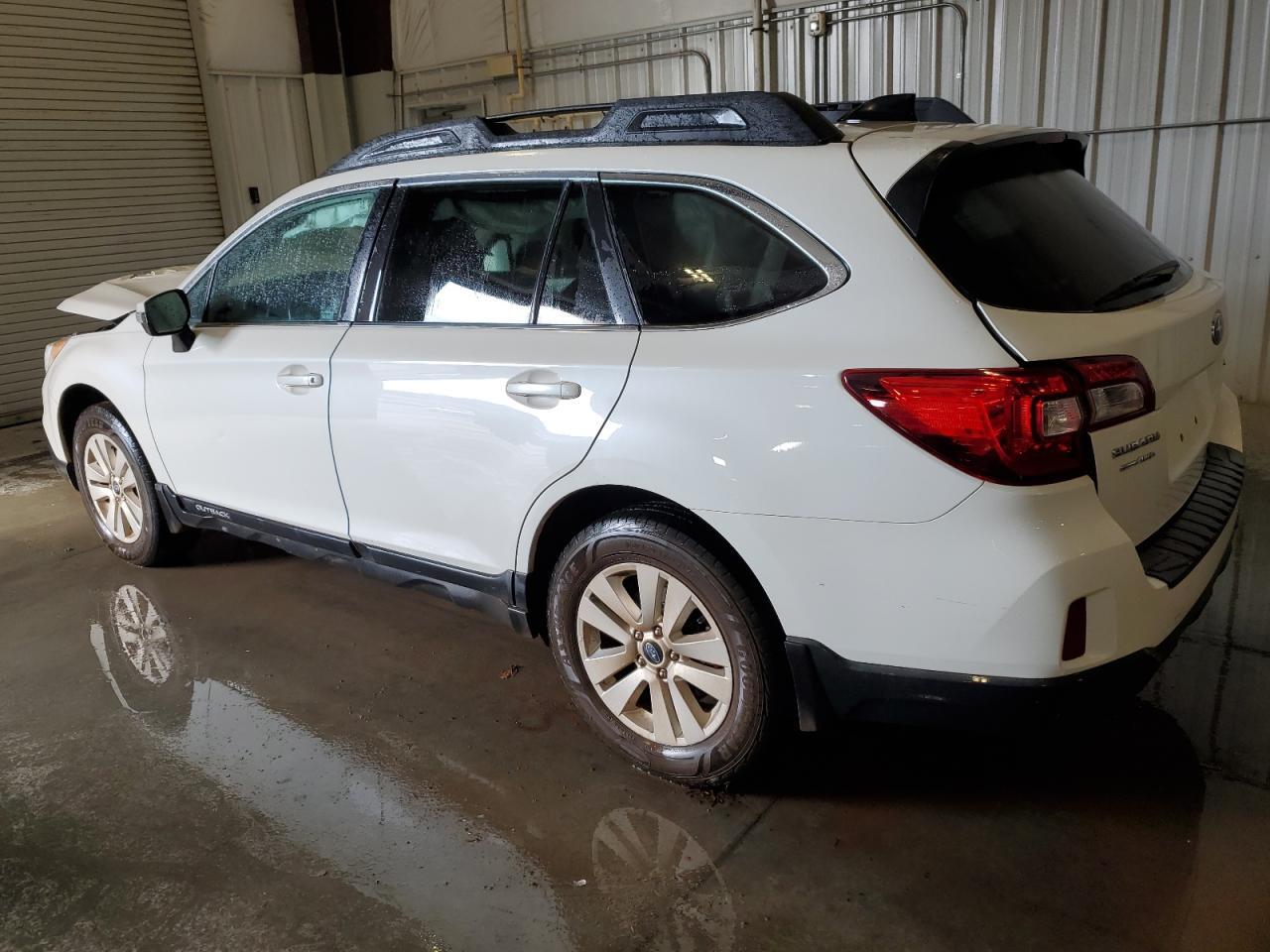 2016 Subaru Outback 2.5I Premium - Image 2