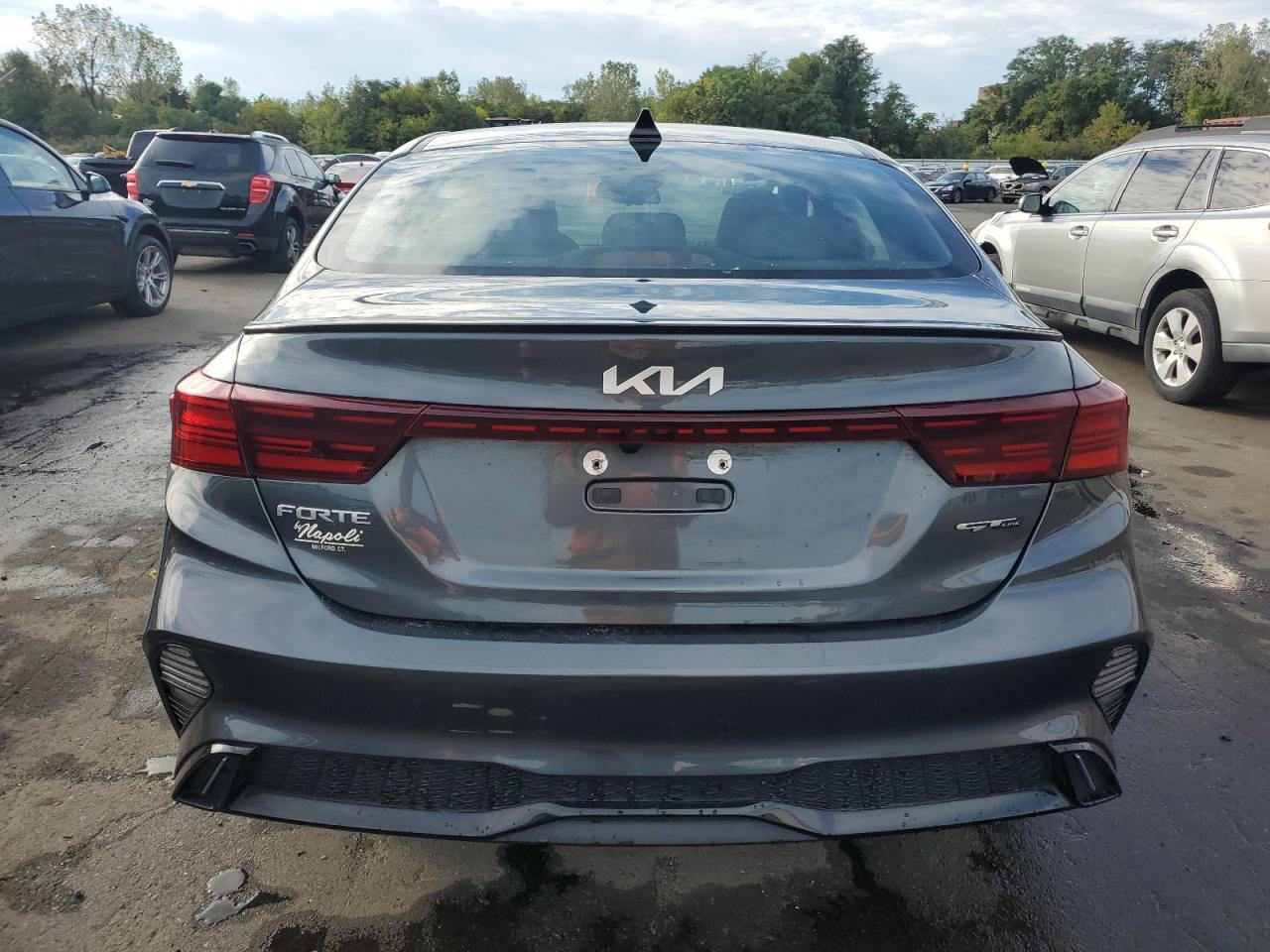 2022 Kia Forte Gt Line - Фото 6