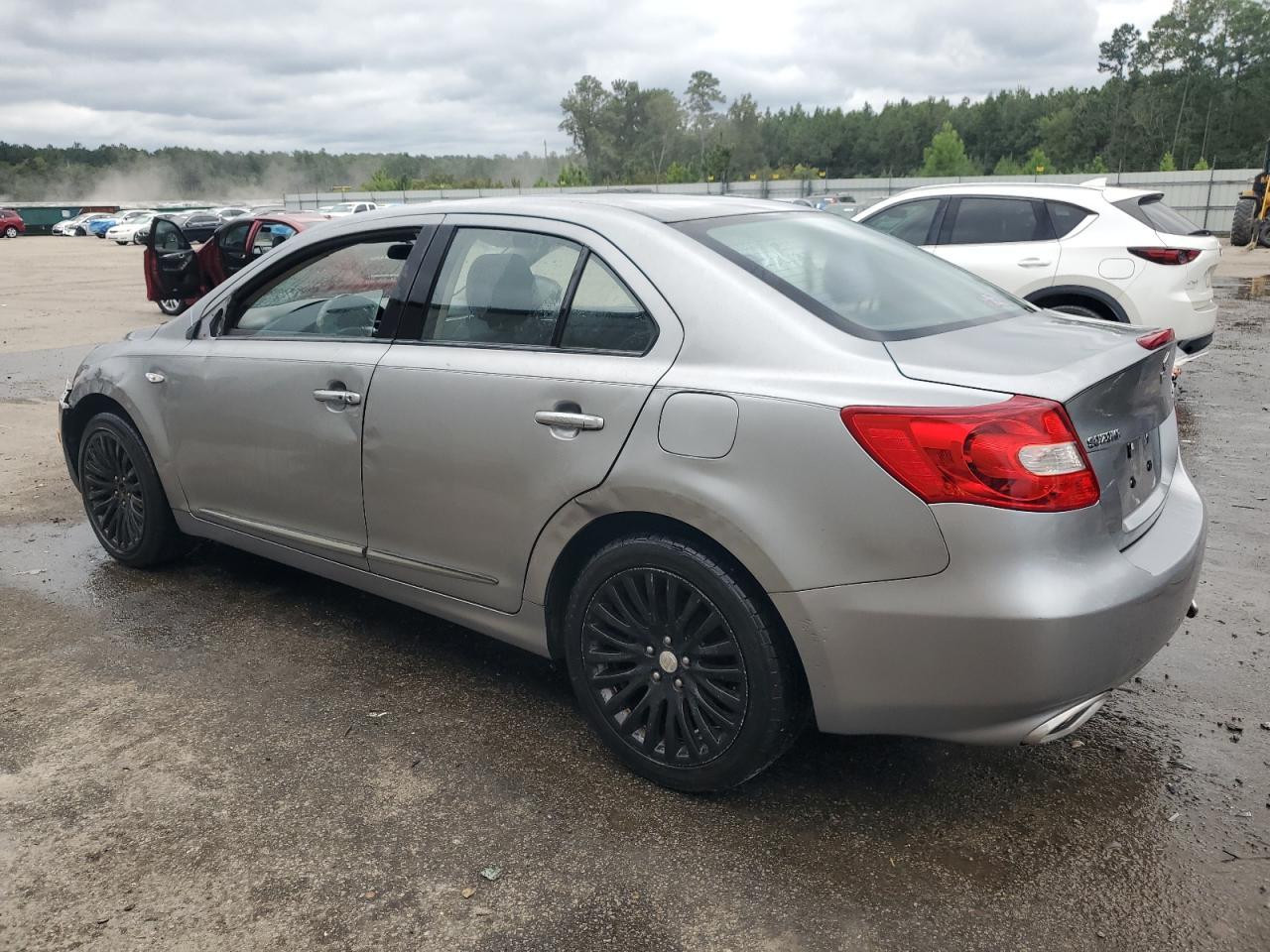 2012 Suzuki Kizashi Se - Фото 2