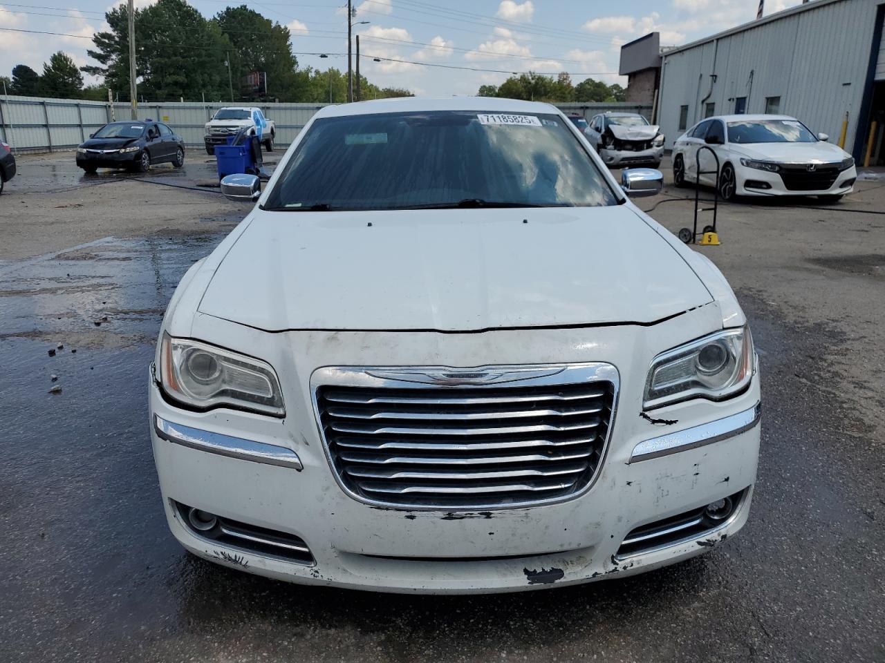 2013 Chrysler 300C - Фото 5