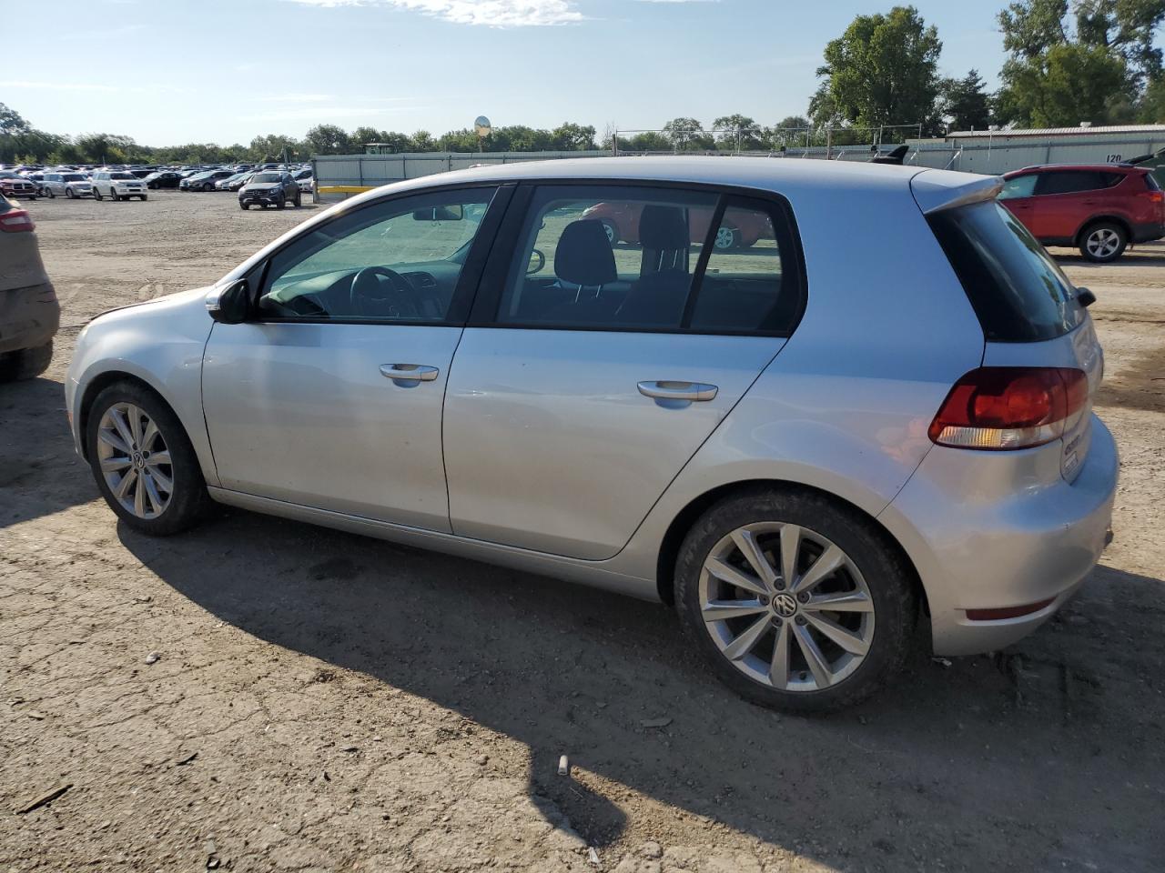 2012 Volkswagen Golf - Фото 2