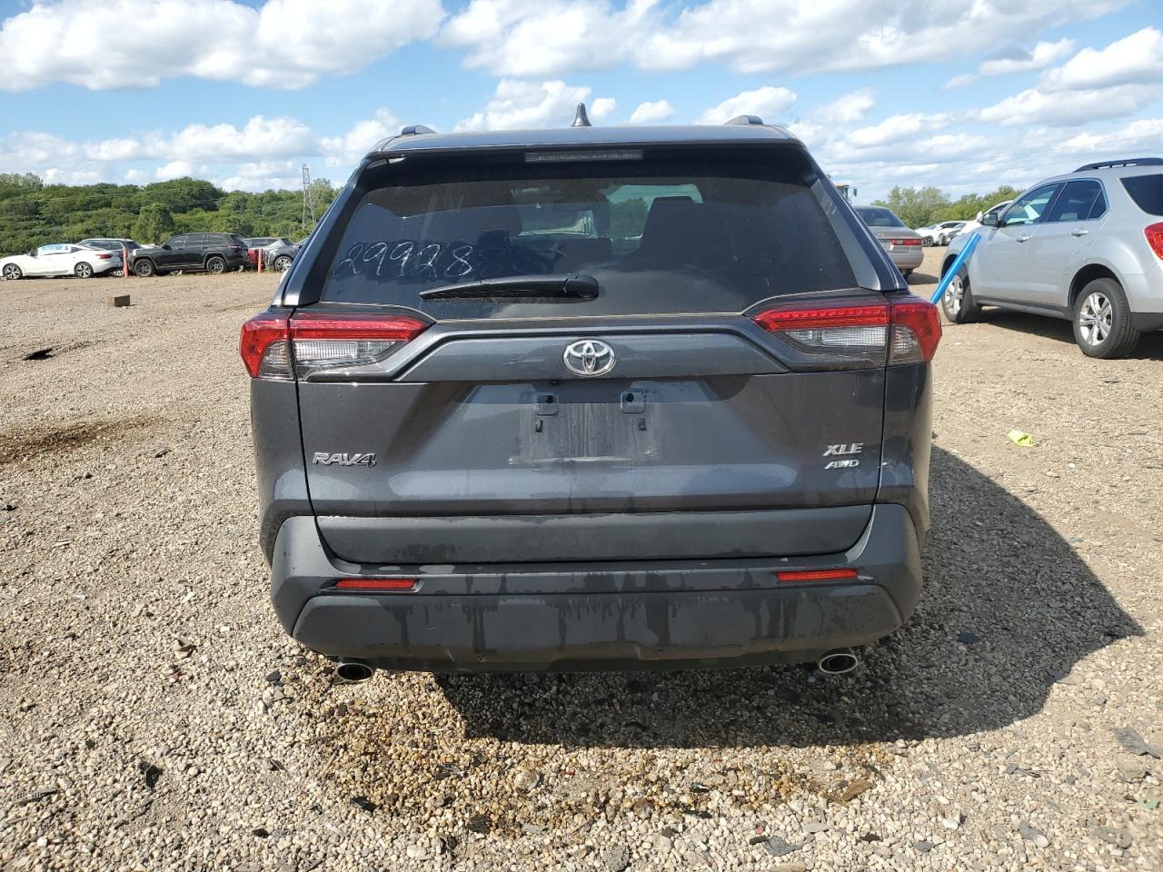 2025 Toyota Rav4 Xle - Image 6
