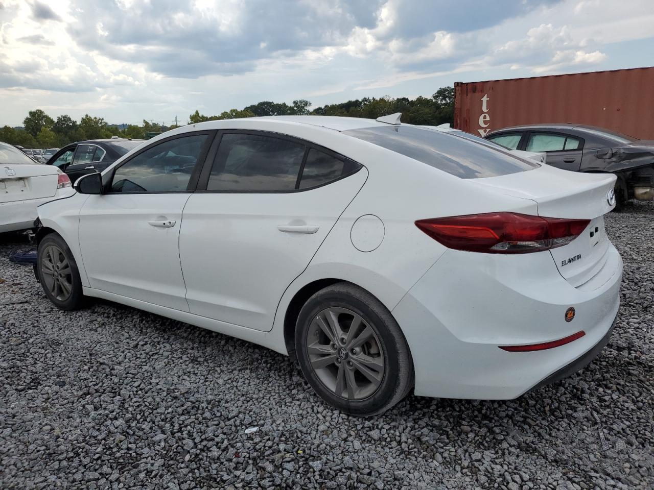 2018 Hyundai Elantra Sel - Фото 2