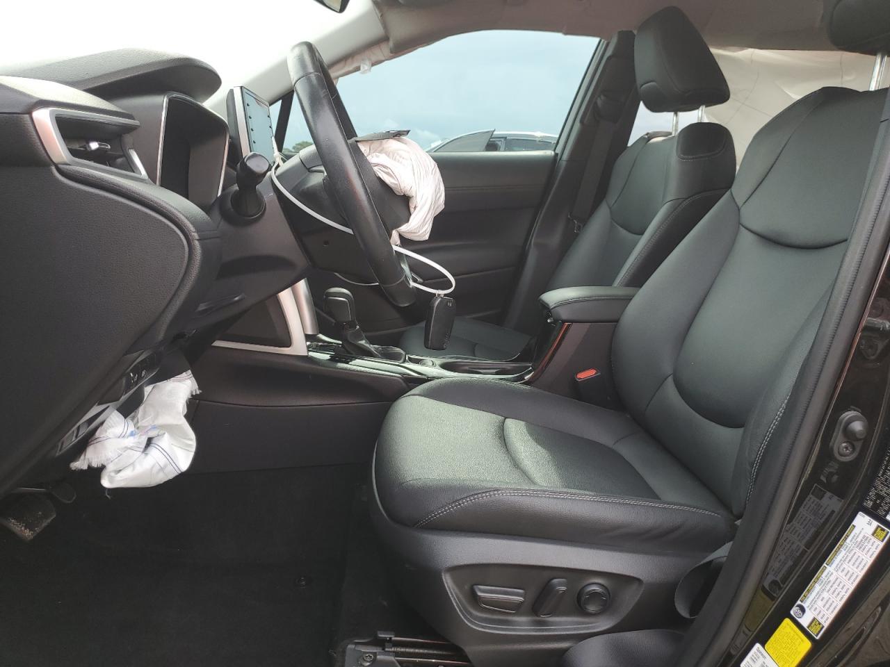 2022 Toyota Corolla Cross Xle - Фото 7