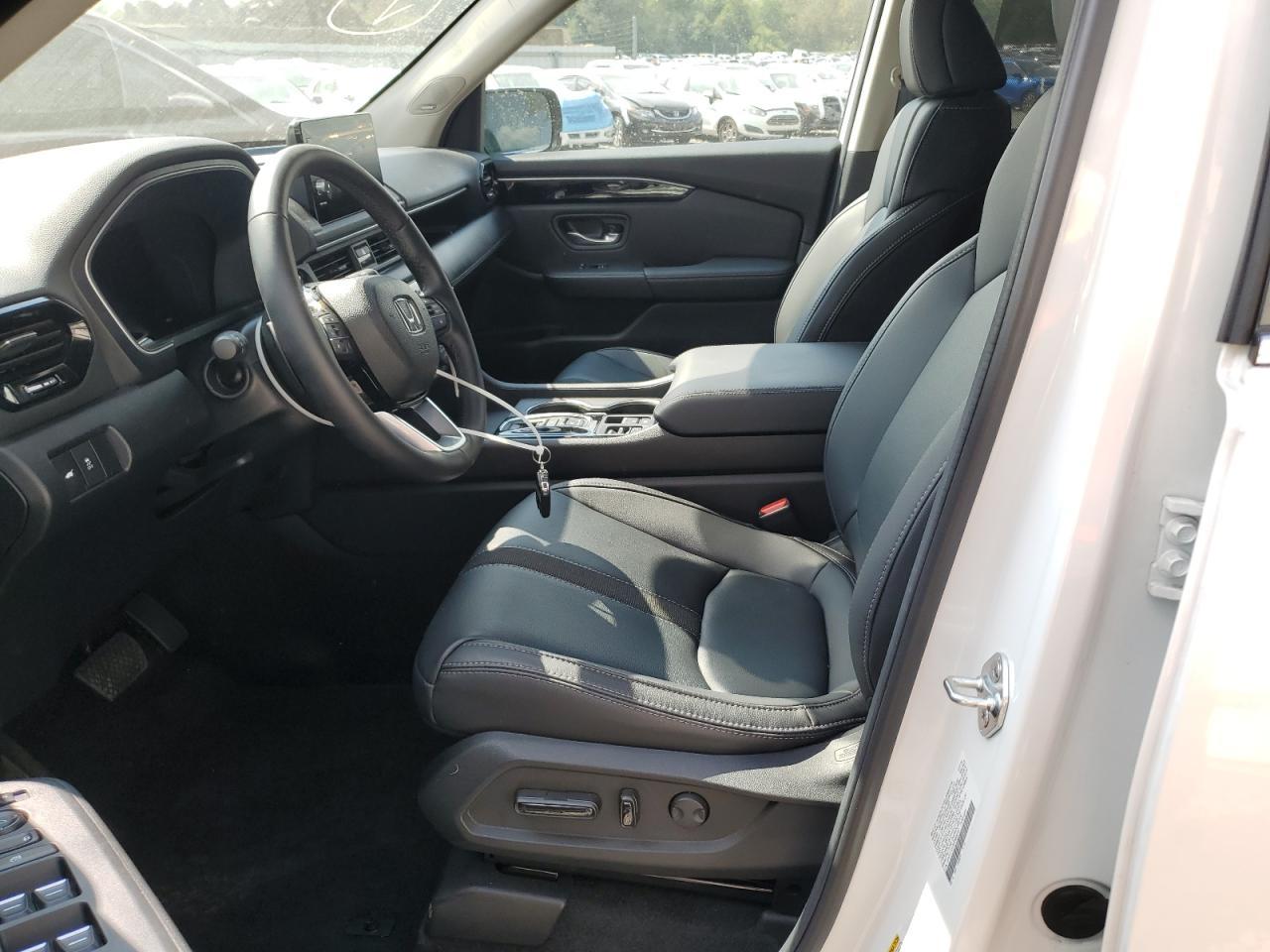 2025 Honda Pilot Touring - Фото 7