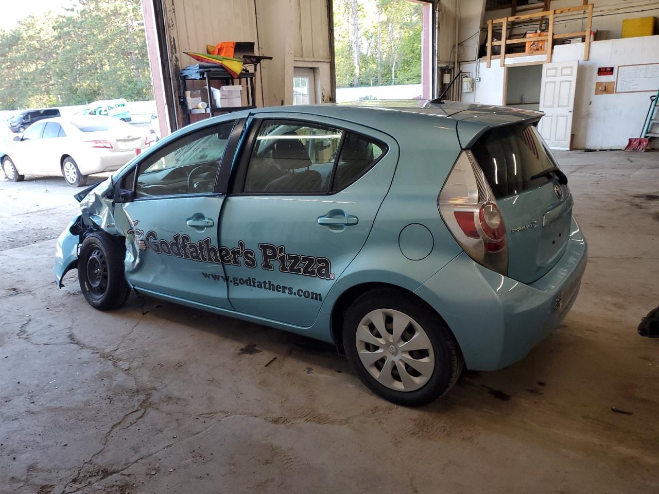 2013 Toyota Prius C - Фото 2