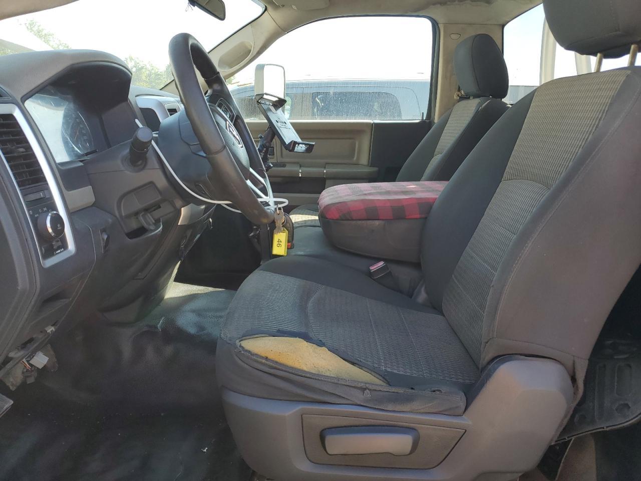 2012 Dodge Ram 5500 St - Image 7