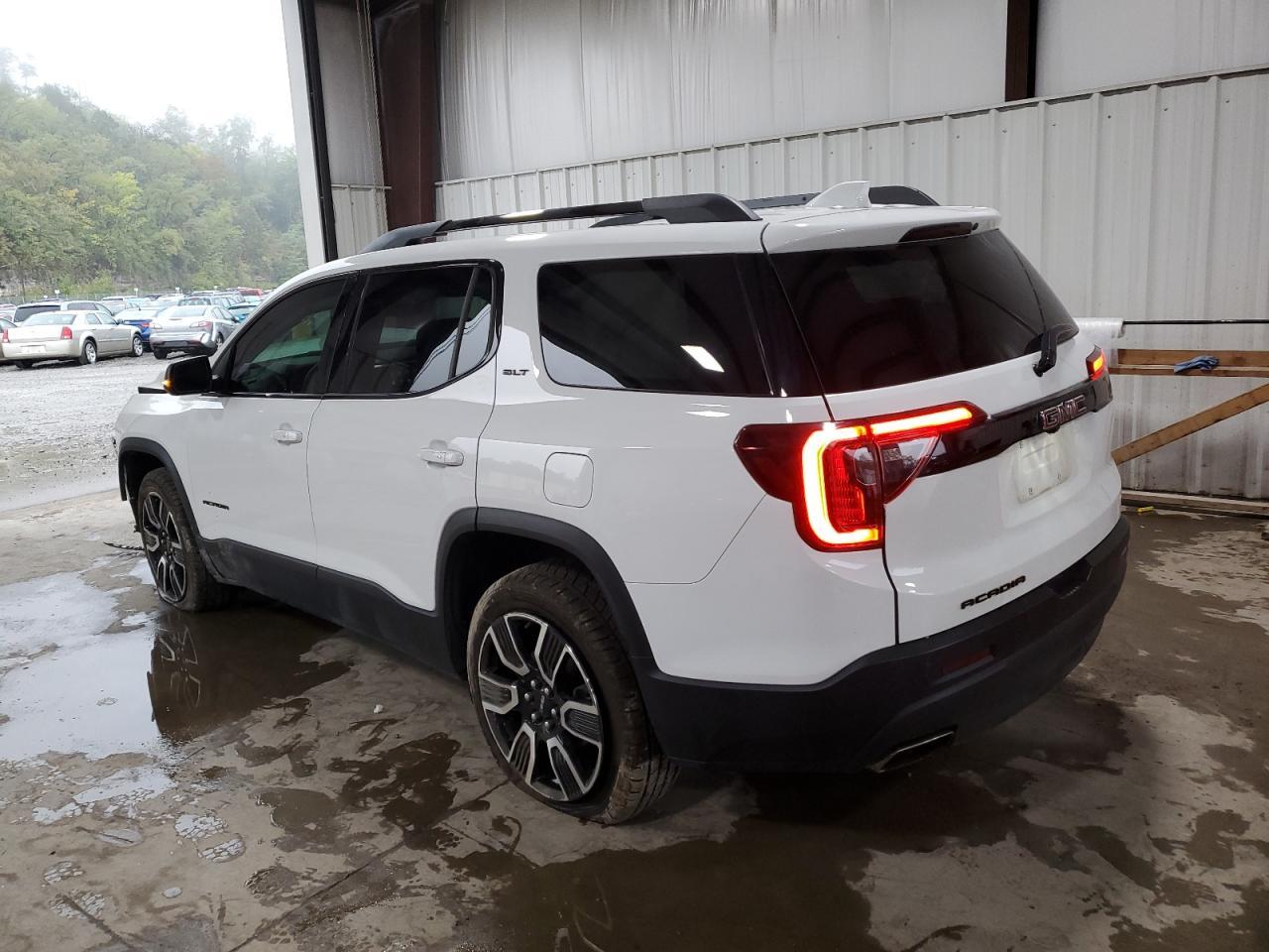 2021 GMC Acadia Slt - Image 2
