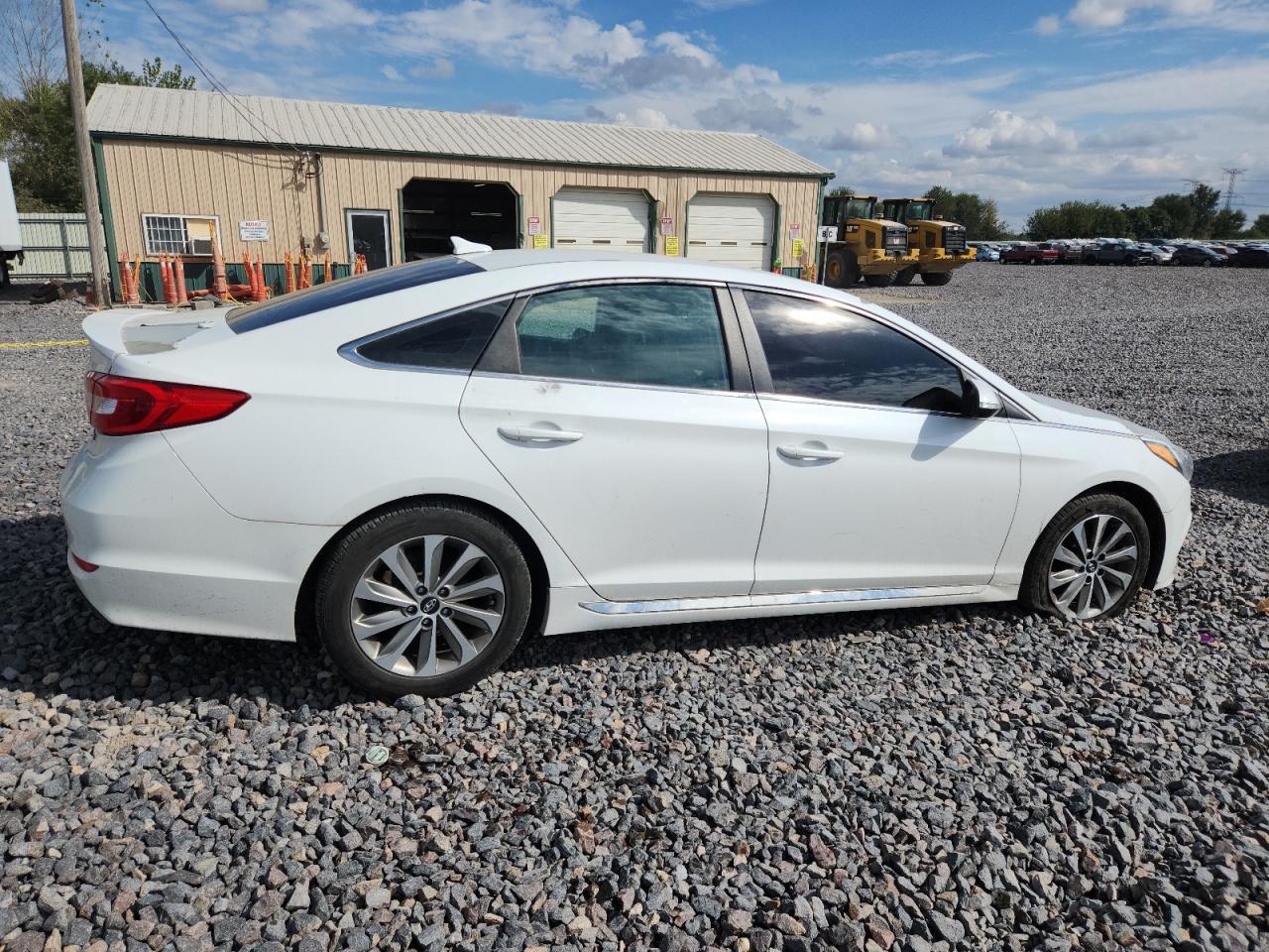 2017 Hyundai Sonata Sport - Image 3