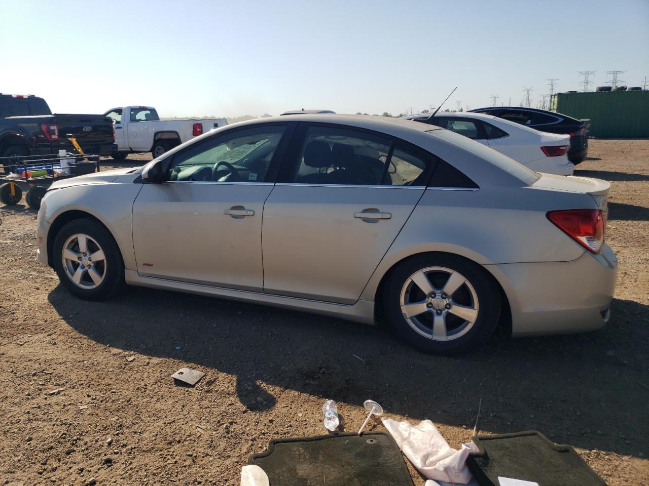 2013 Chevrolet Cruze Lt - Image 2