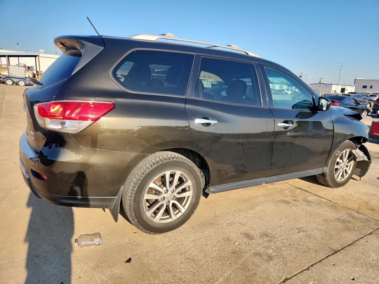 2015 Nissan Pathfinder S - Фото 3