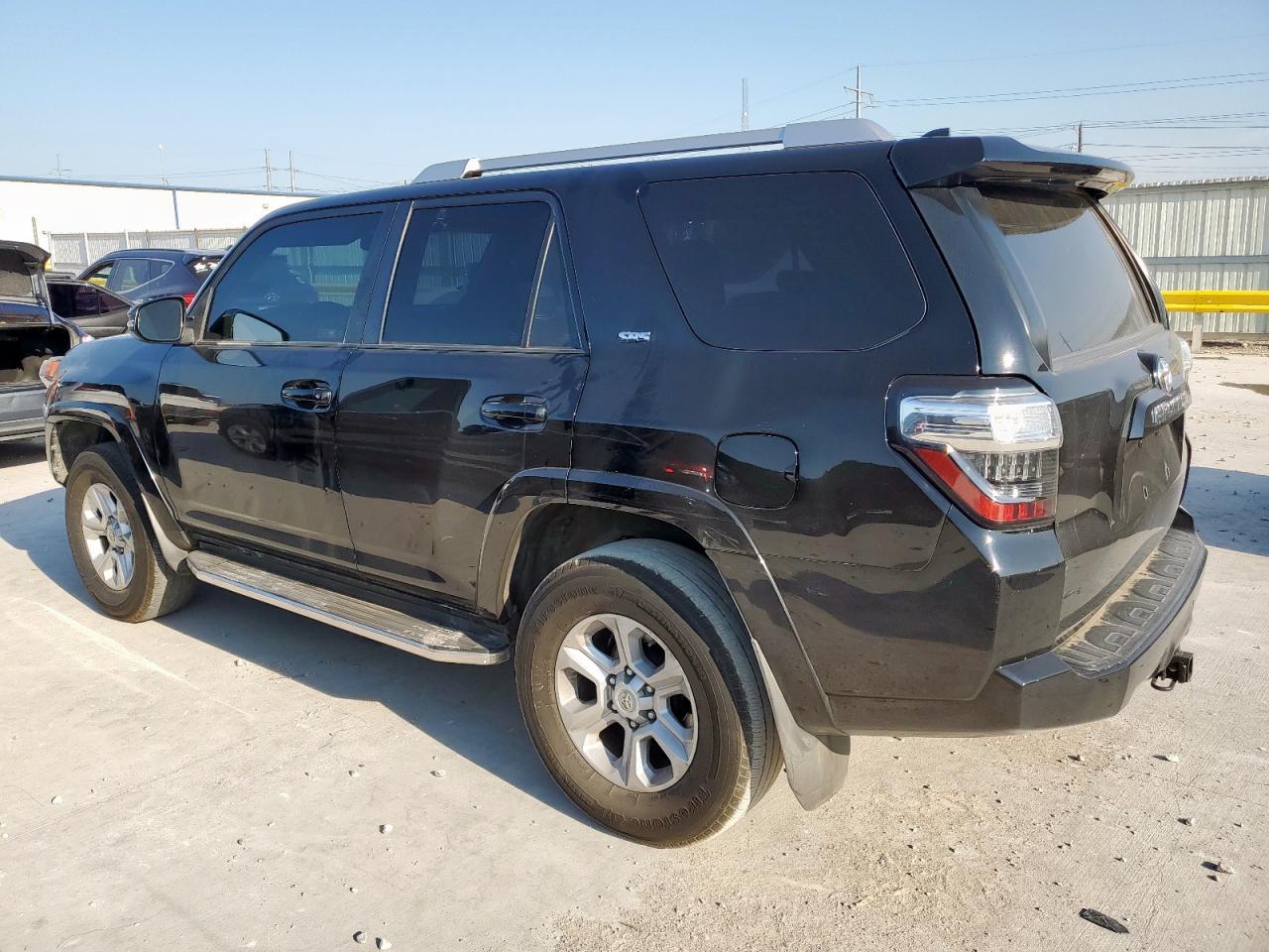 2016 Toyota 4Runner Sr5 - Image 2