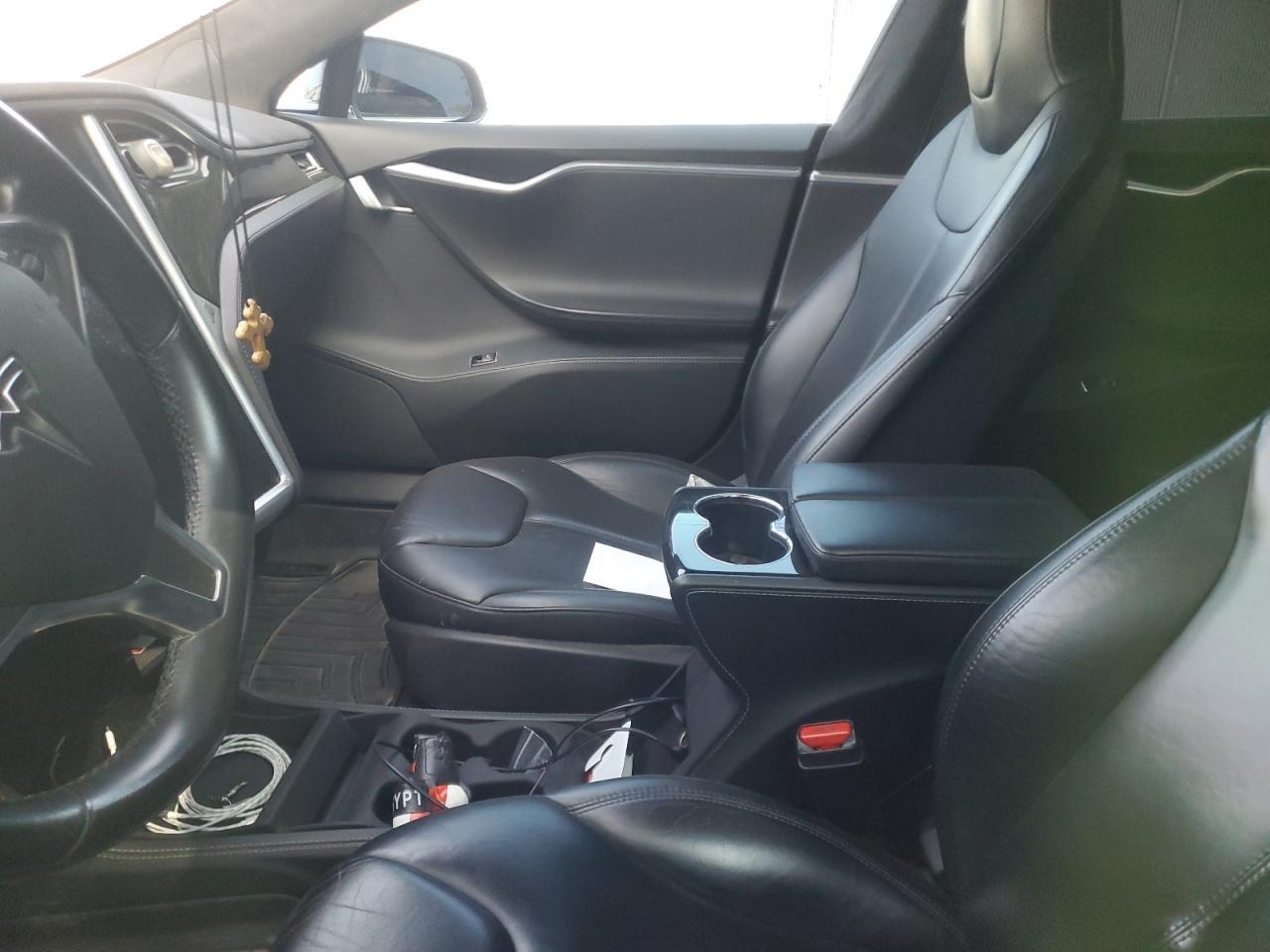 2015 Tesla Model S P85D - Фото 7