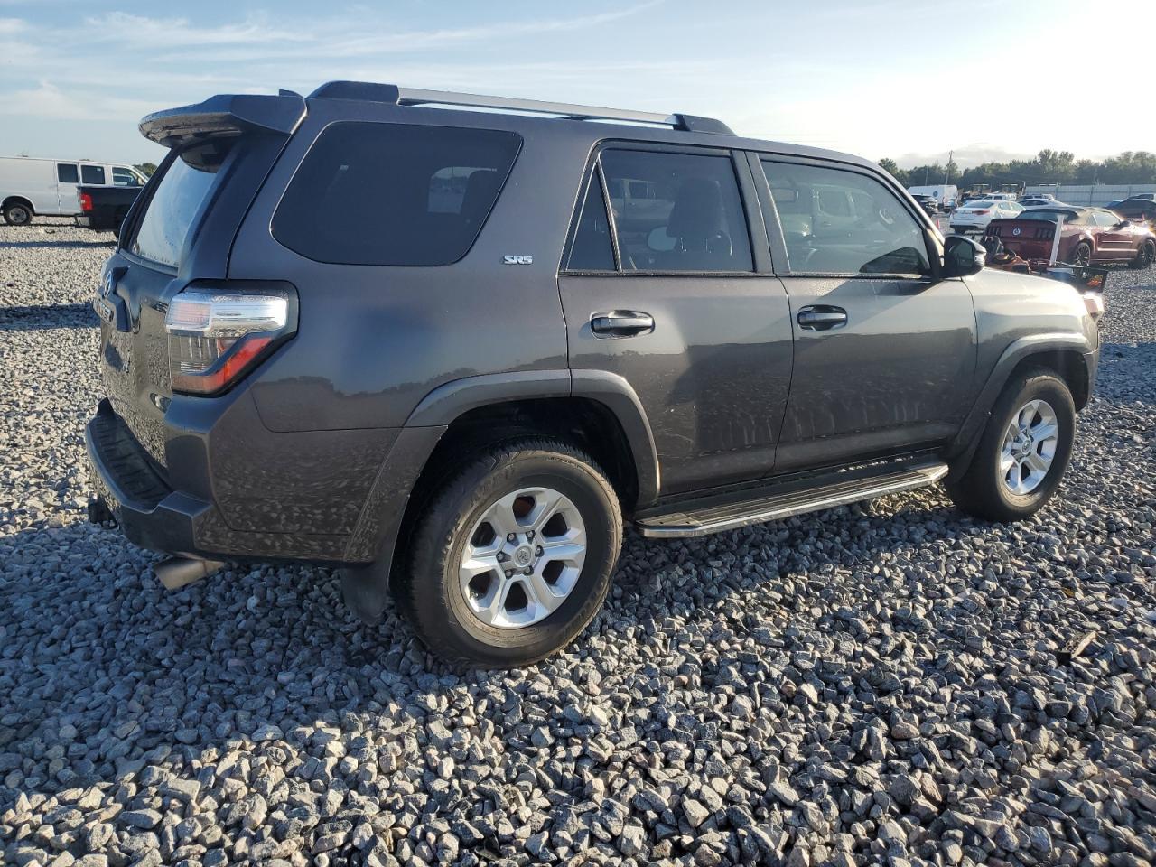 2019 Toyota 4Runner Sr5 - Фото 3