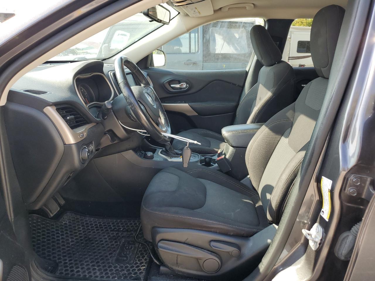 2017 Jeep Cherokee Latitude - Фото 7