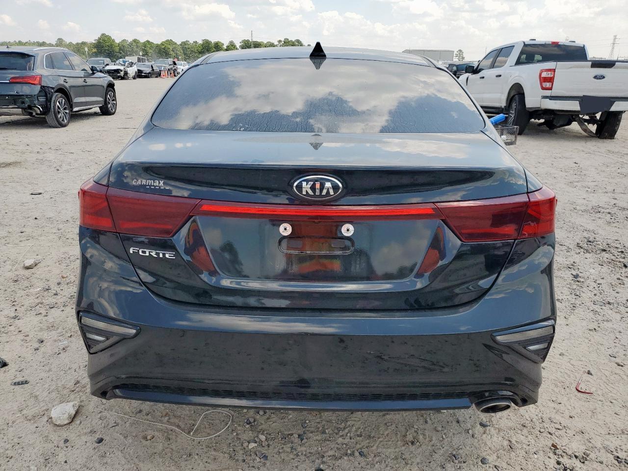 2021 Kia Forte Fe - Image 6
