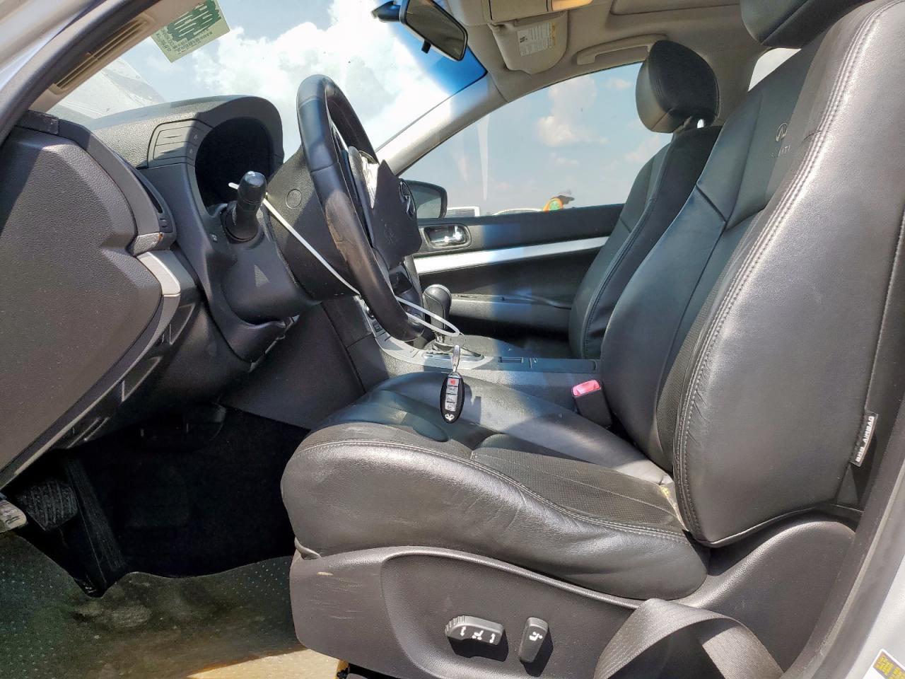 2009 Infiniti G37 Base - Image 7