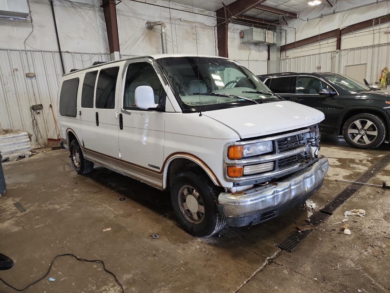 2000 Chev Express Cargo 1500 1 - Image 4