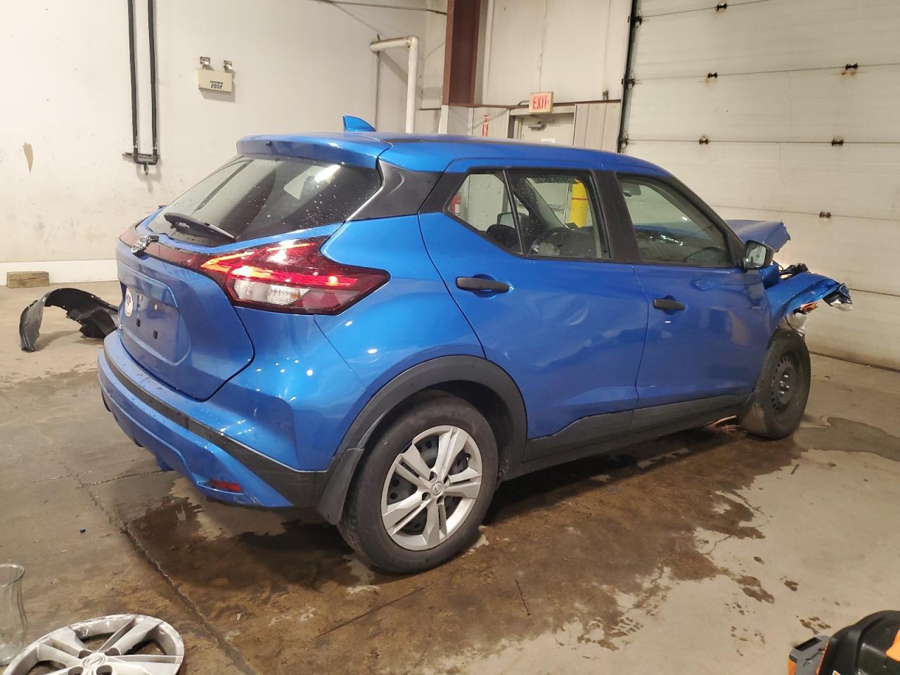 2021 Nissan Kicks S - Image 3