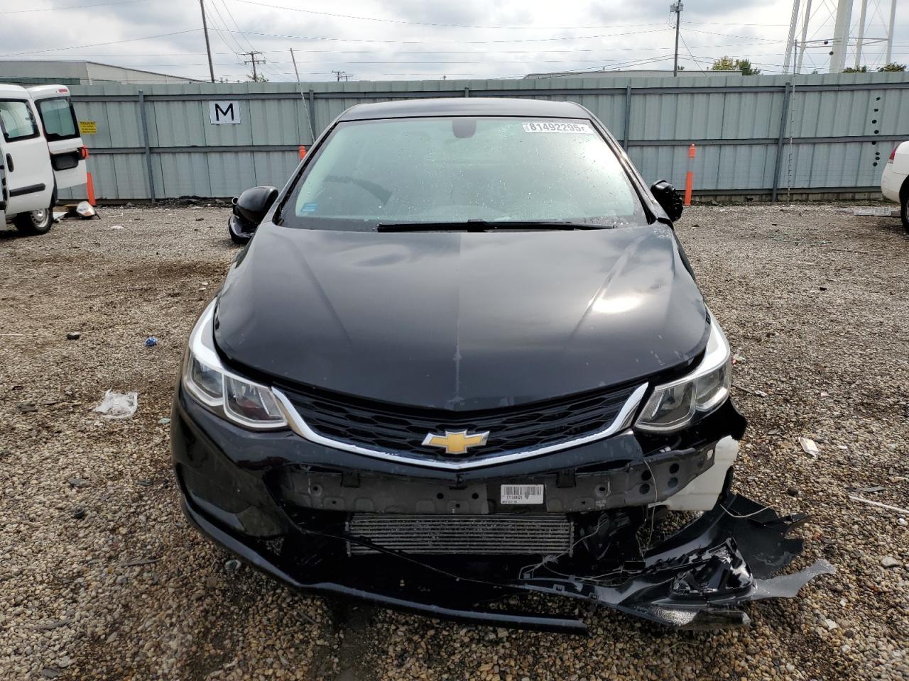 2017 Chevrolet Cruze Ls - Фото 5