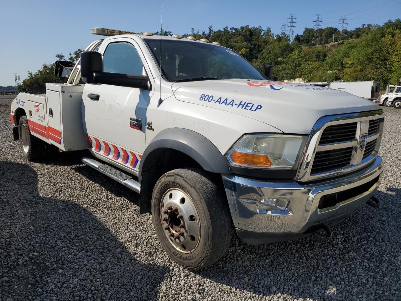 2012 Dodge Ram 5500 St - Image 4