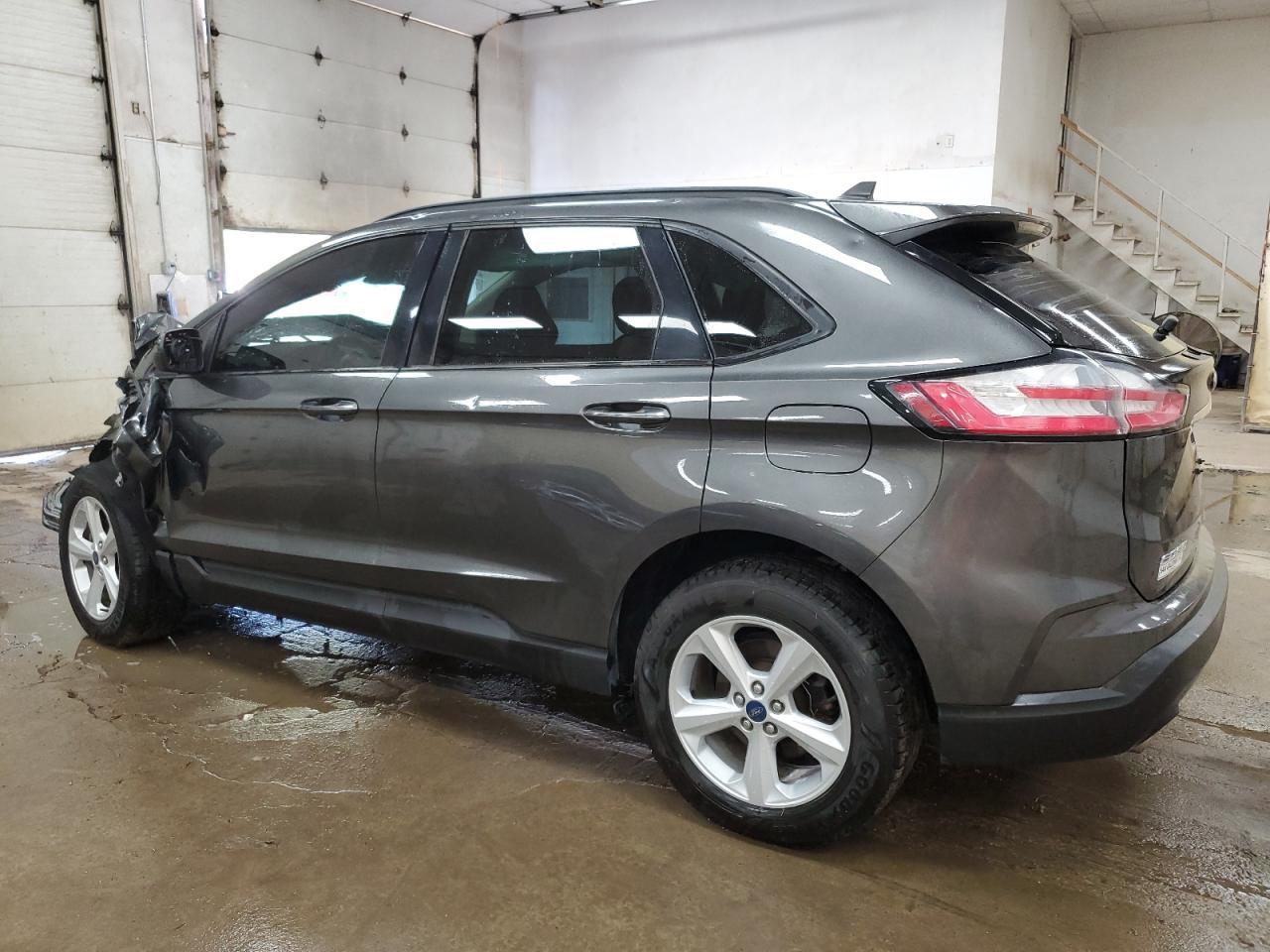 2020 Ford Edge Se - Фото 2