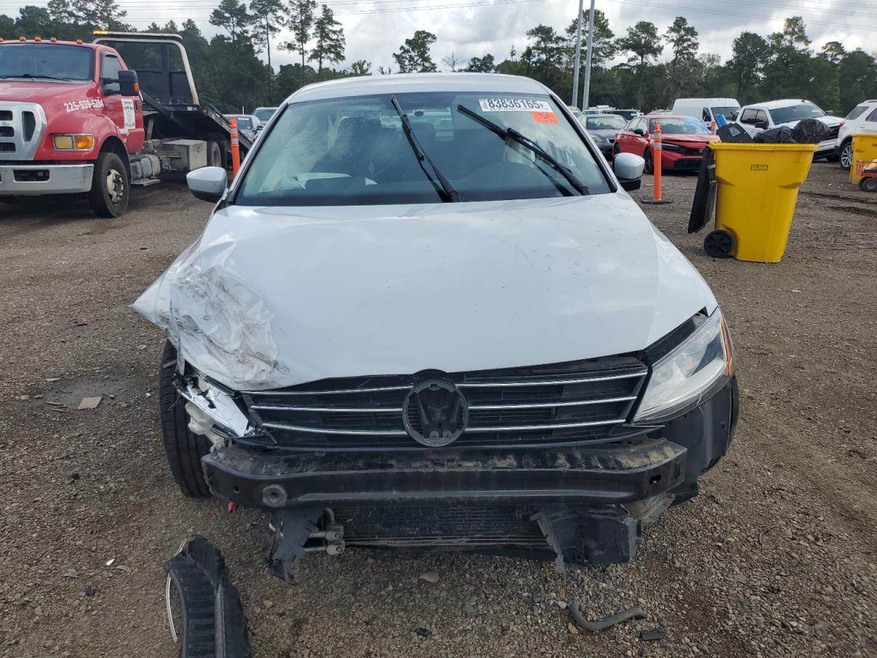 2017 Volkswagen Jetta S - Image 5