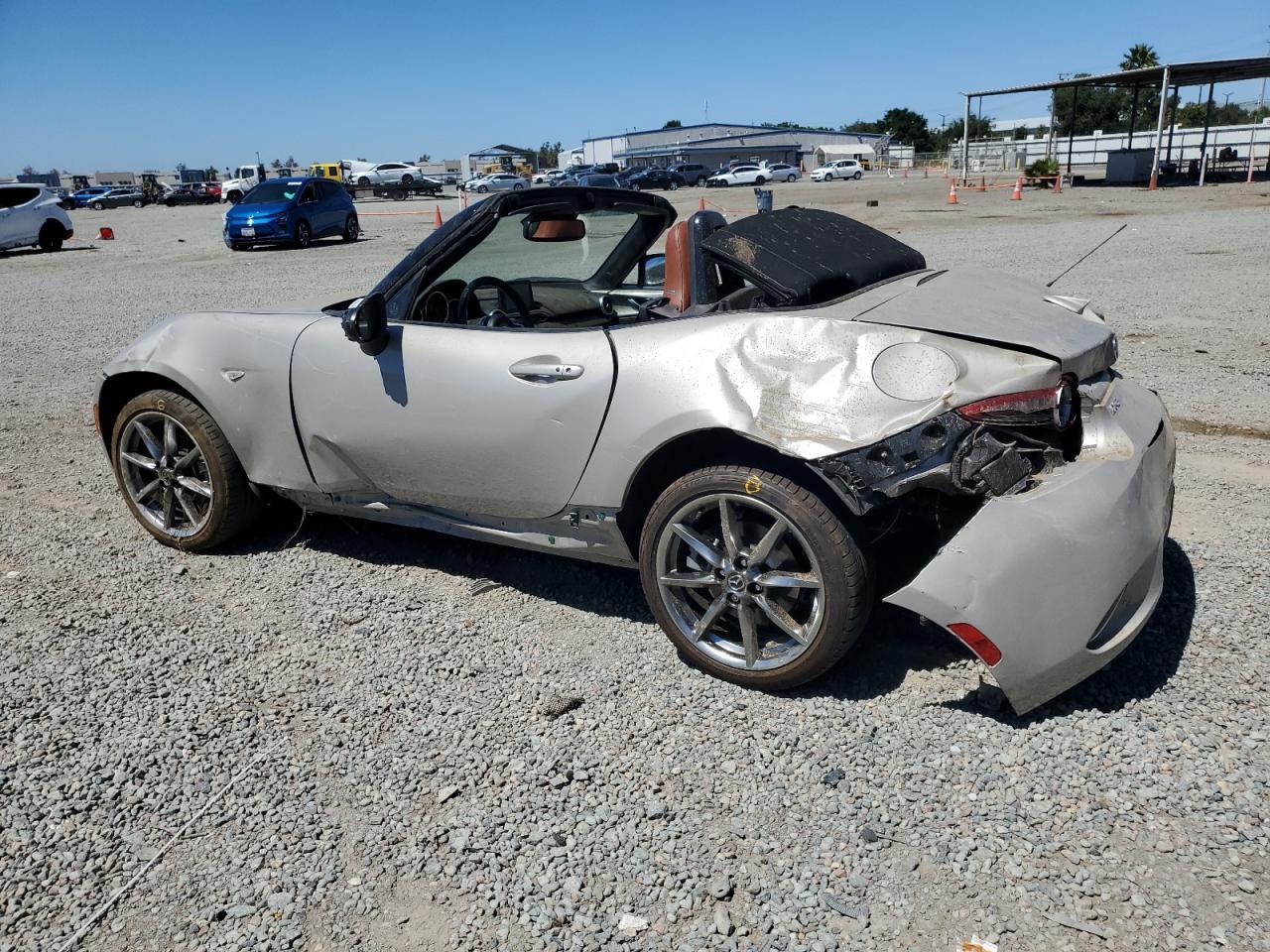 2023 Mazda Mx-5 Miata Grand Touring - Image 2
