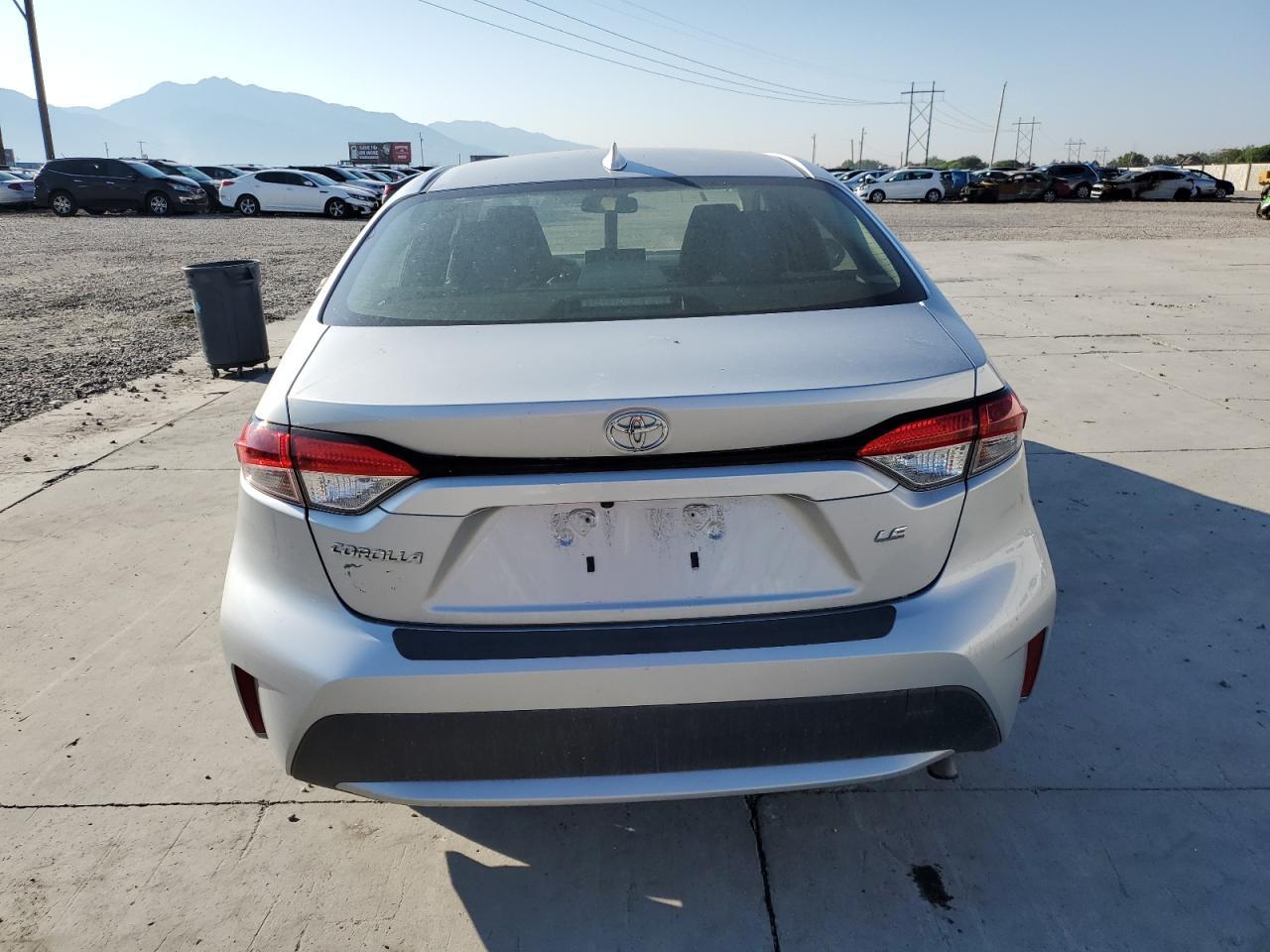 2021 Toyota Corolla Le - Фото 6