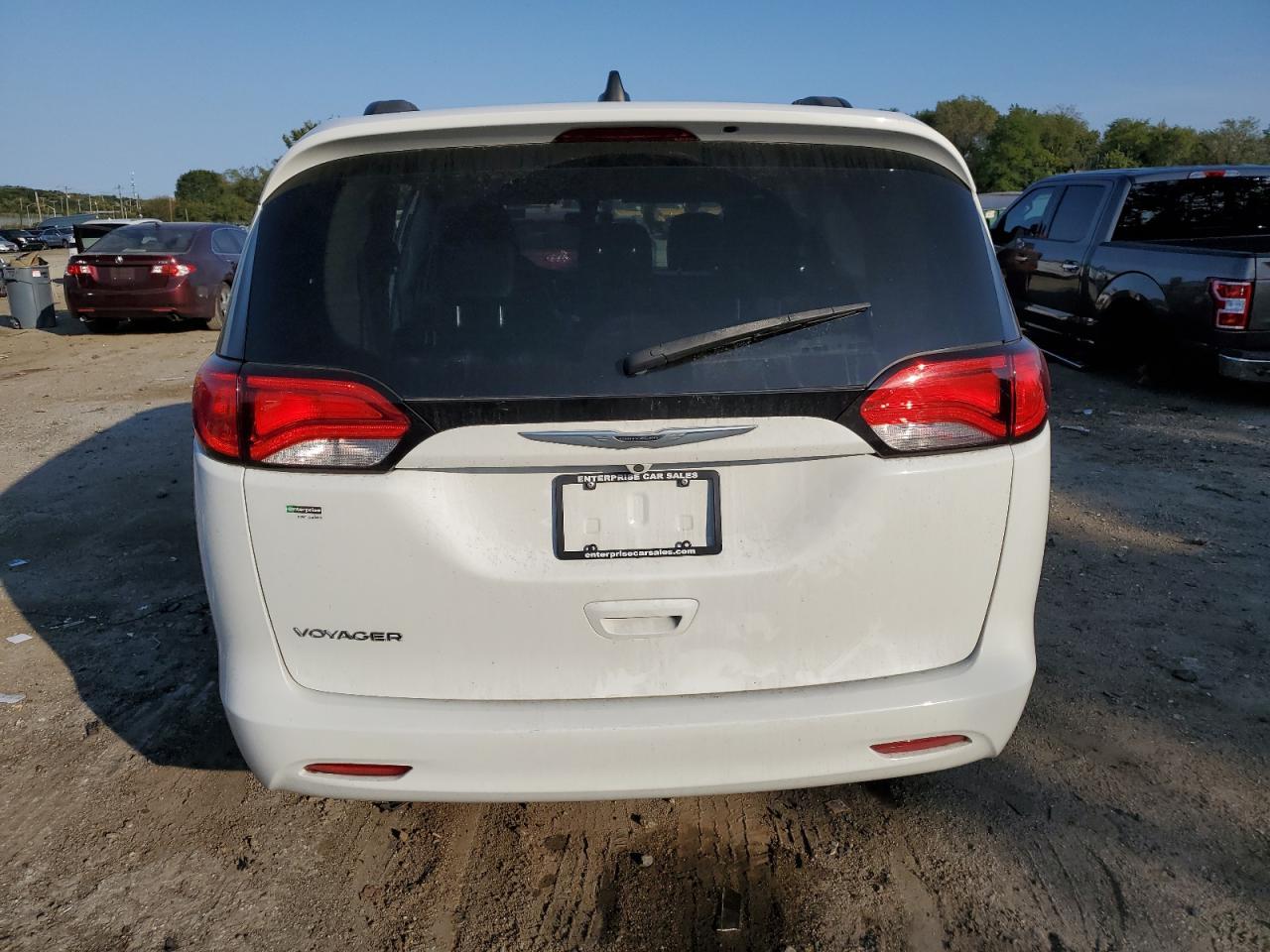 2021 Chrysler Voyager Lxi - Фото 6