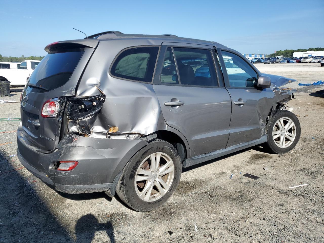 2010 Hyundai Santa Fe Se - Image 3