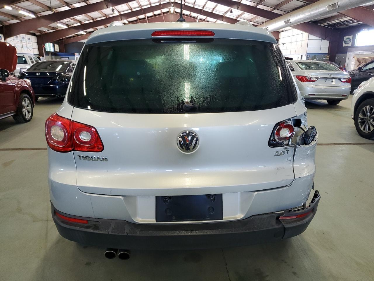 2009 Volkswagen Tiguan S - Фото 6