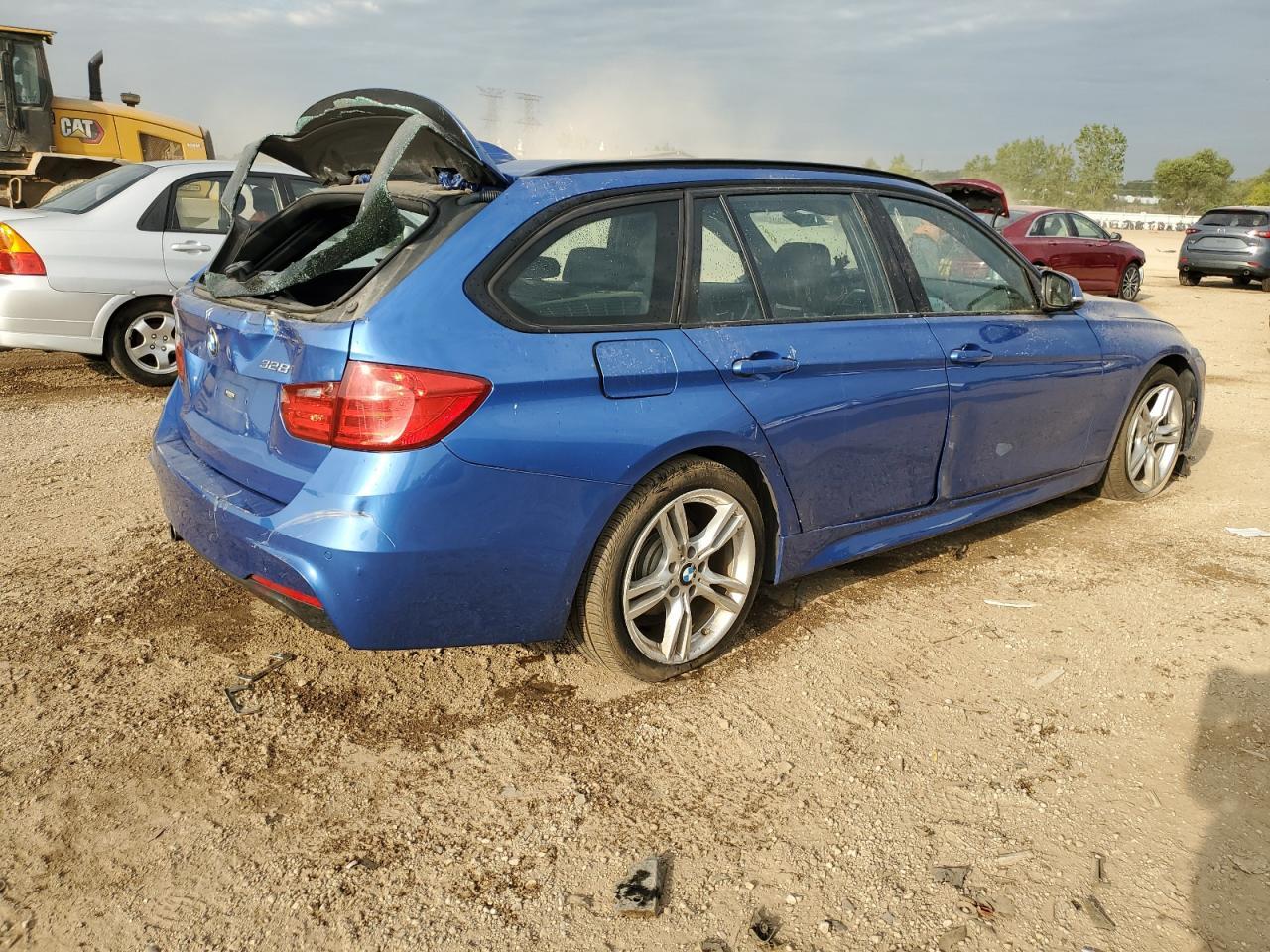 2015 BMW 328 Xi - Фото 3