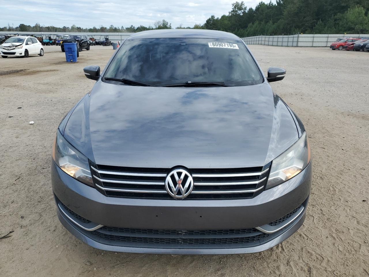 2015 Volkswagen Passat S - Фото 5