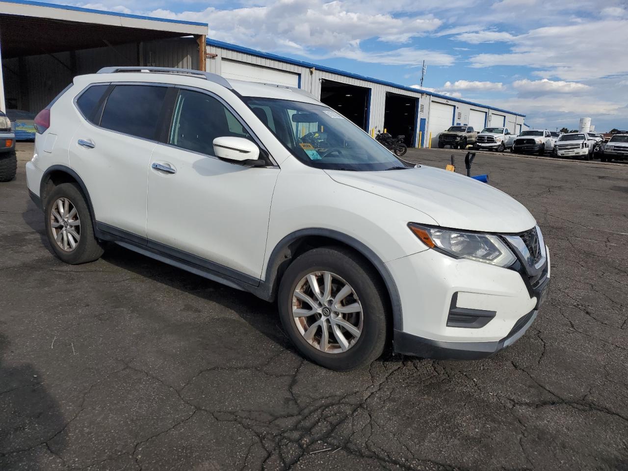 2018 Nissan Rogue S - Фото 4
