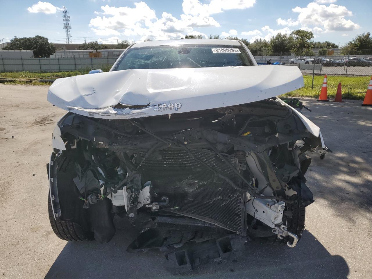 2018 Jeep Grand Cherokee Overland - Фото 5