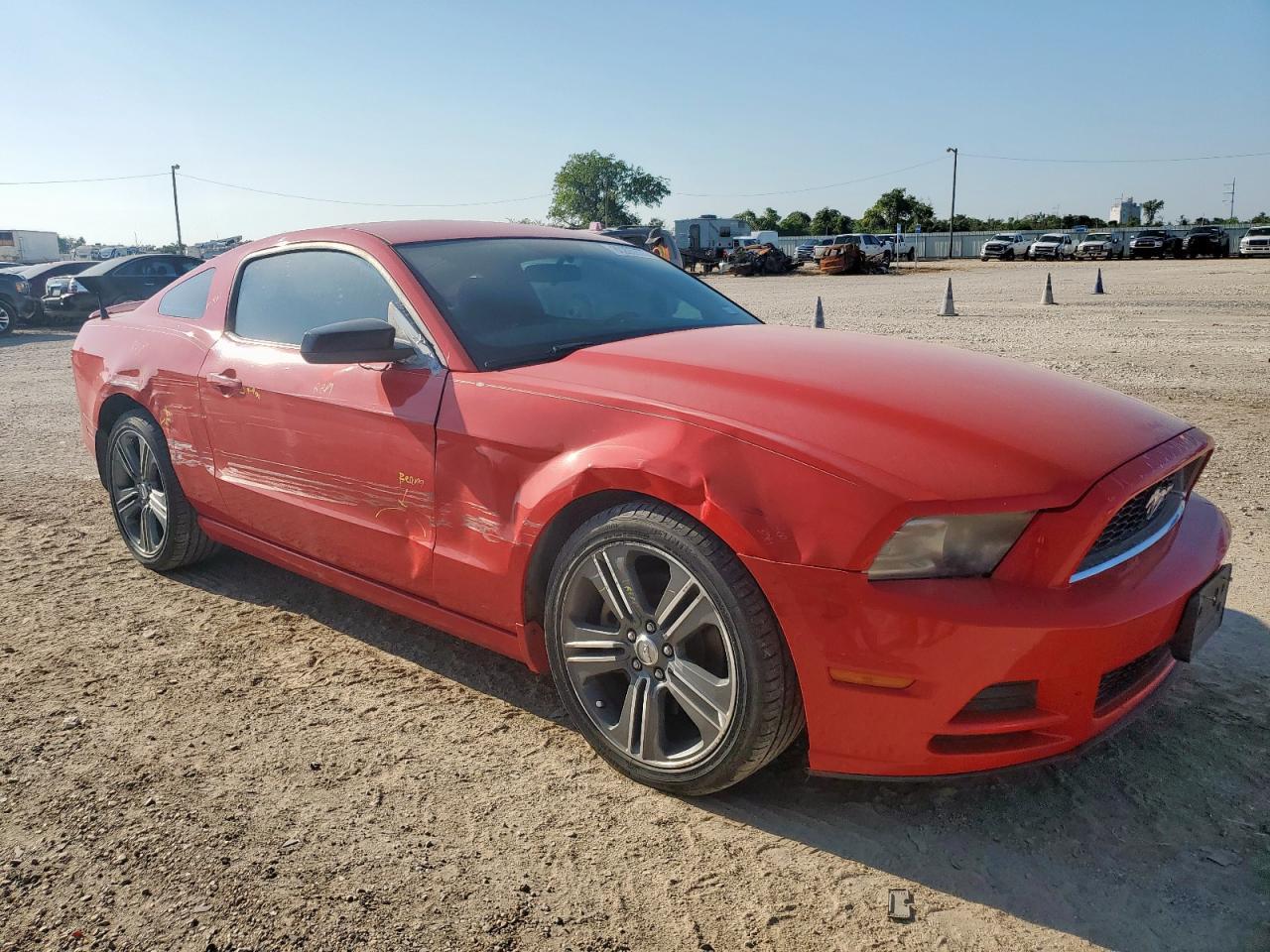 2013 Ford Mustang - Фото 4