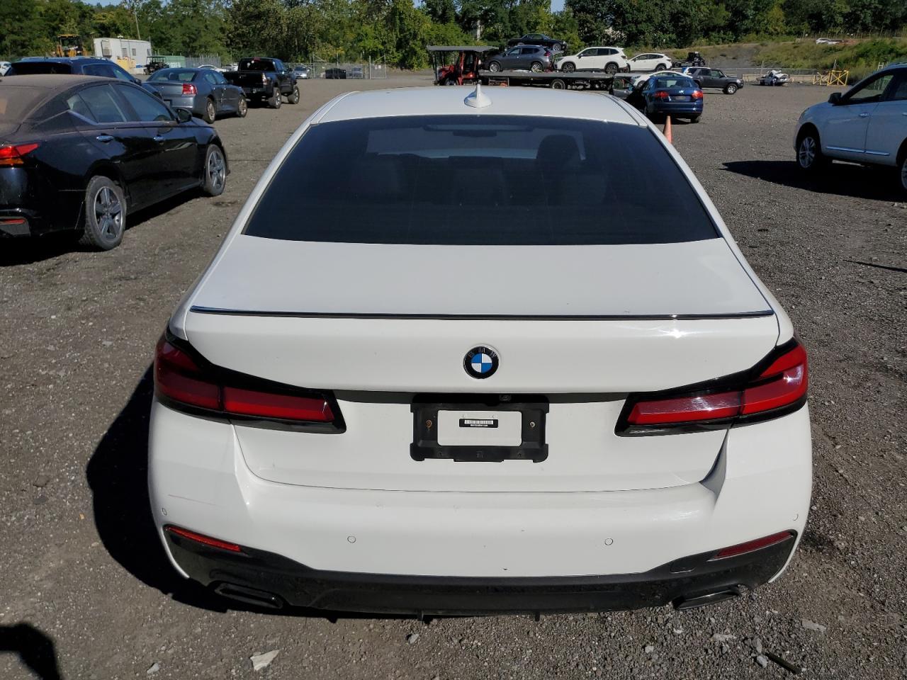 2023 BMW 530 Xi - Фото 6