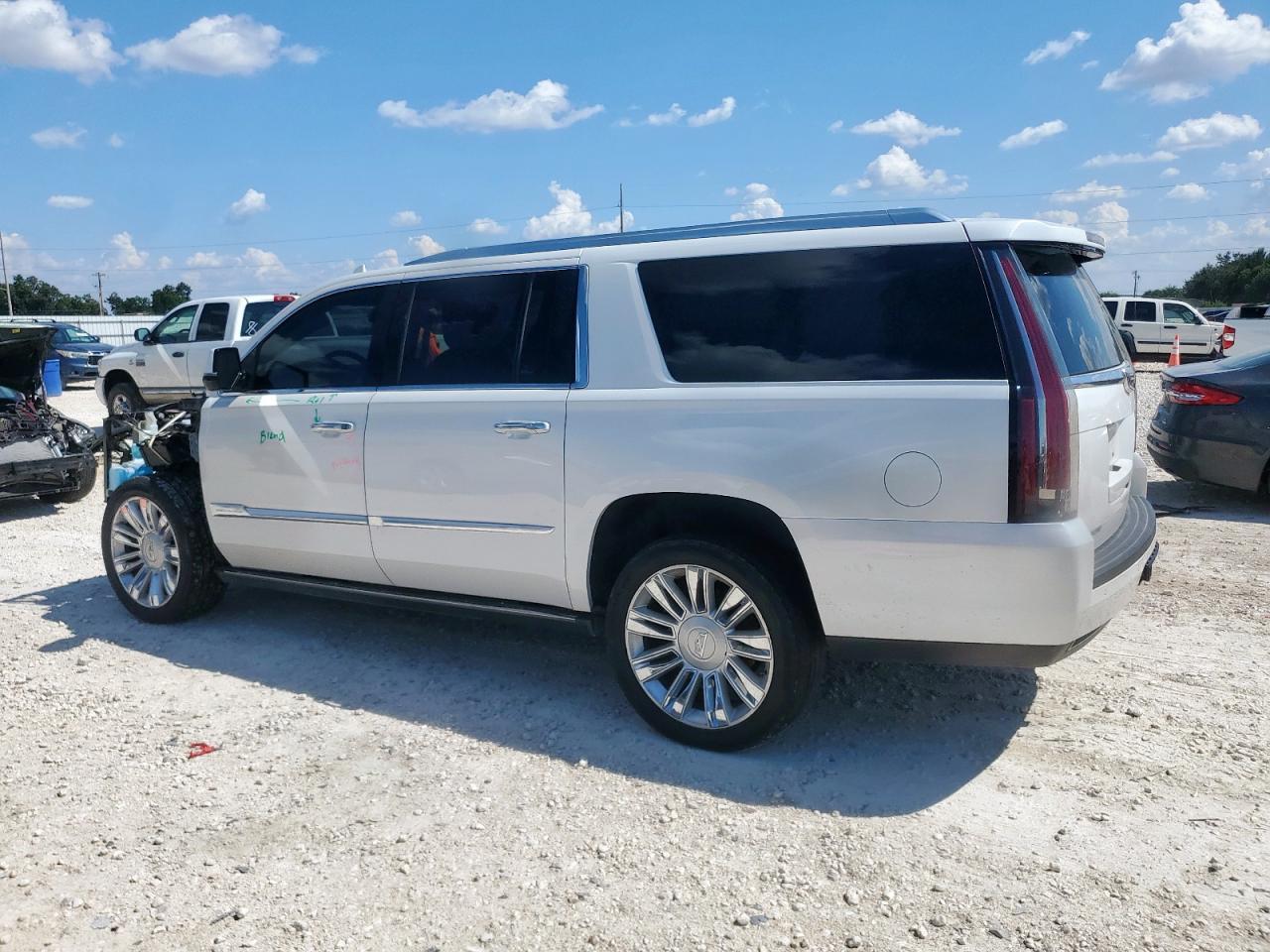 2016 Cadillac Escalade Esv Platinum - Фото 2
