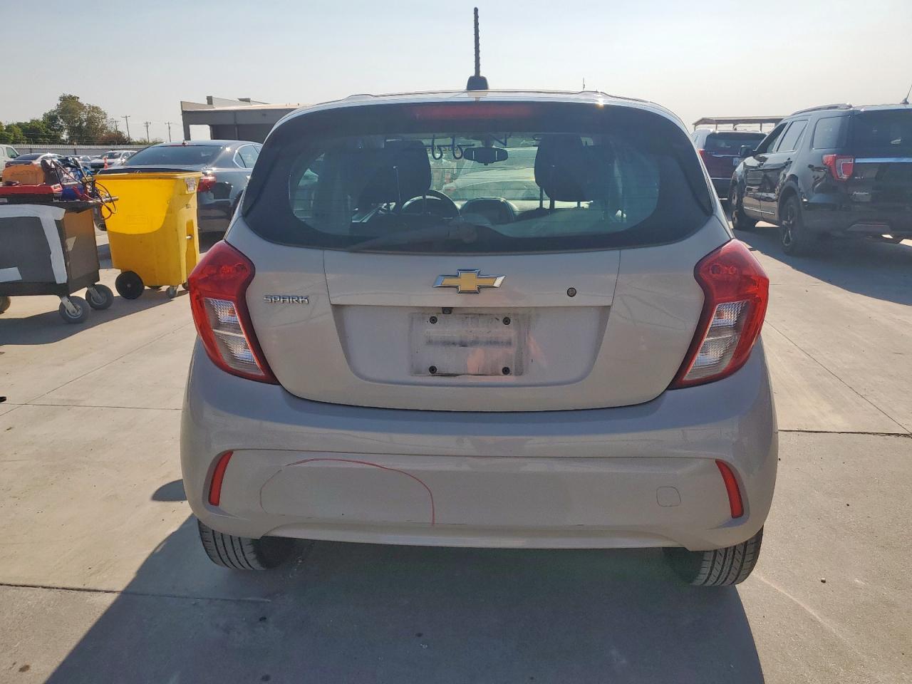 2018 Chevrolet Spark Ls - Image 6