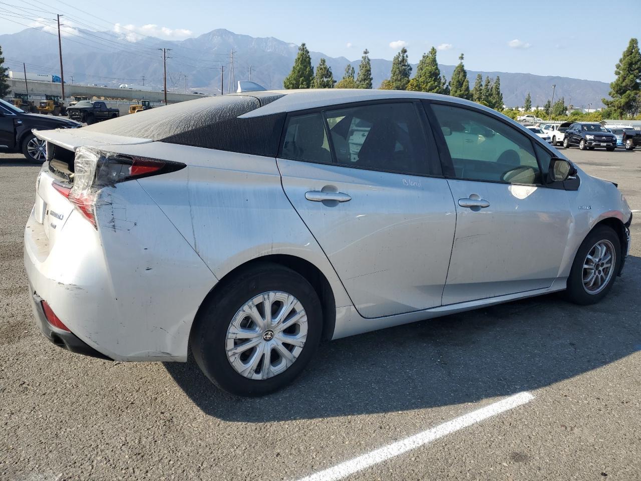 2022 Toyota Prius Night Shade - Image 3