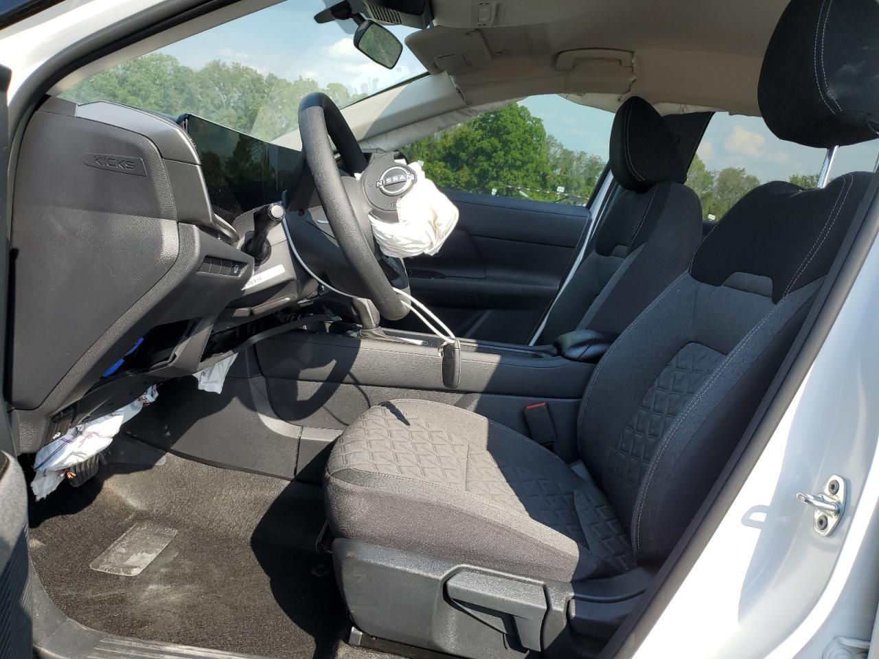 2025 Nissan Kicks Sv - Image 7