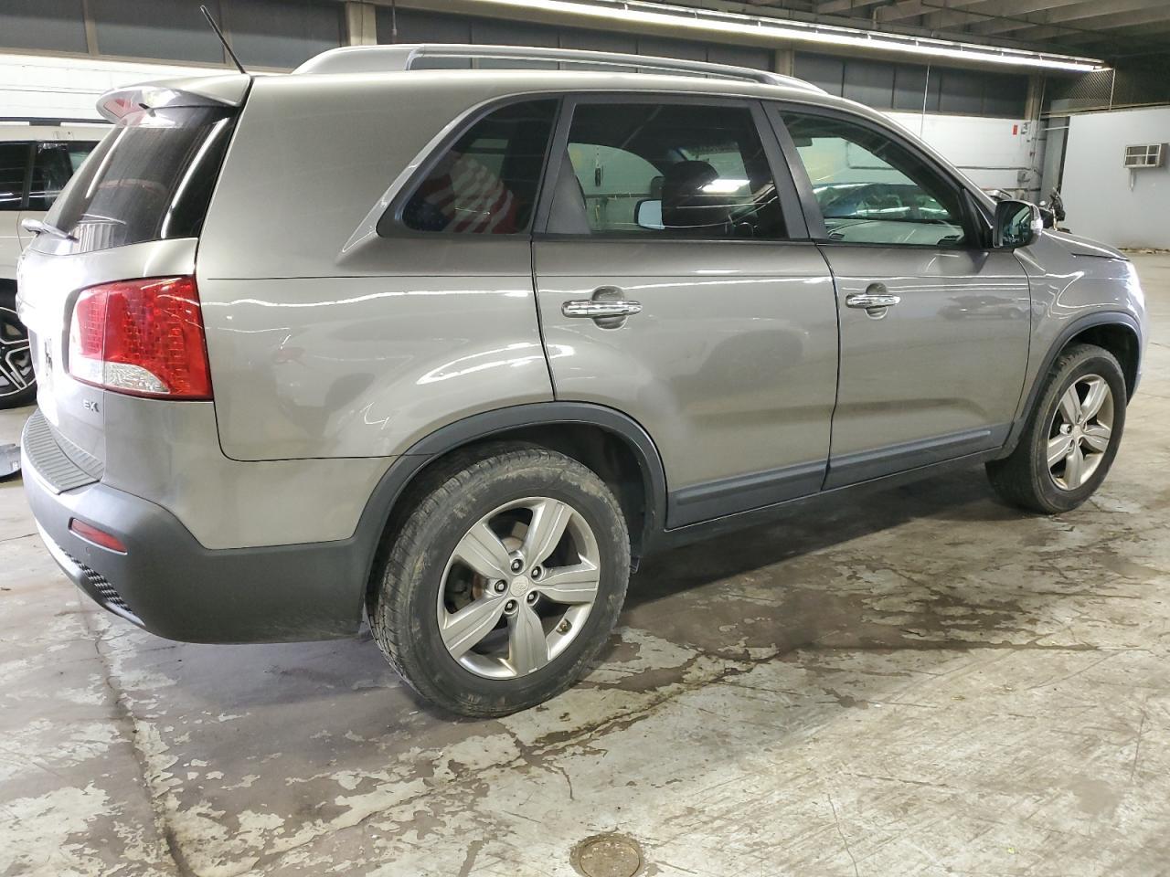 2013 Kia Sorento Ex - Фото 3