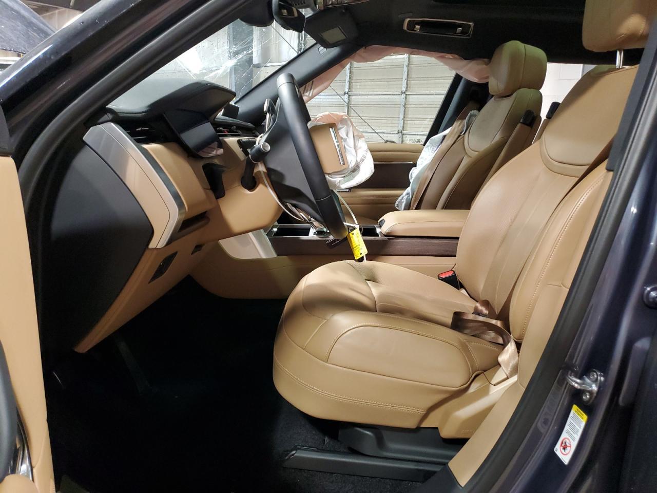 2025 Land Rover Range Rover Se - Image 7